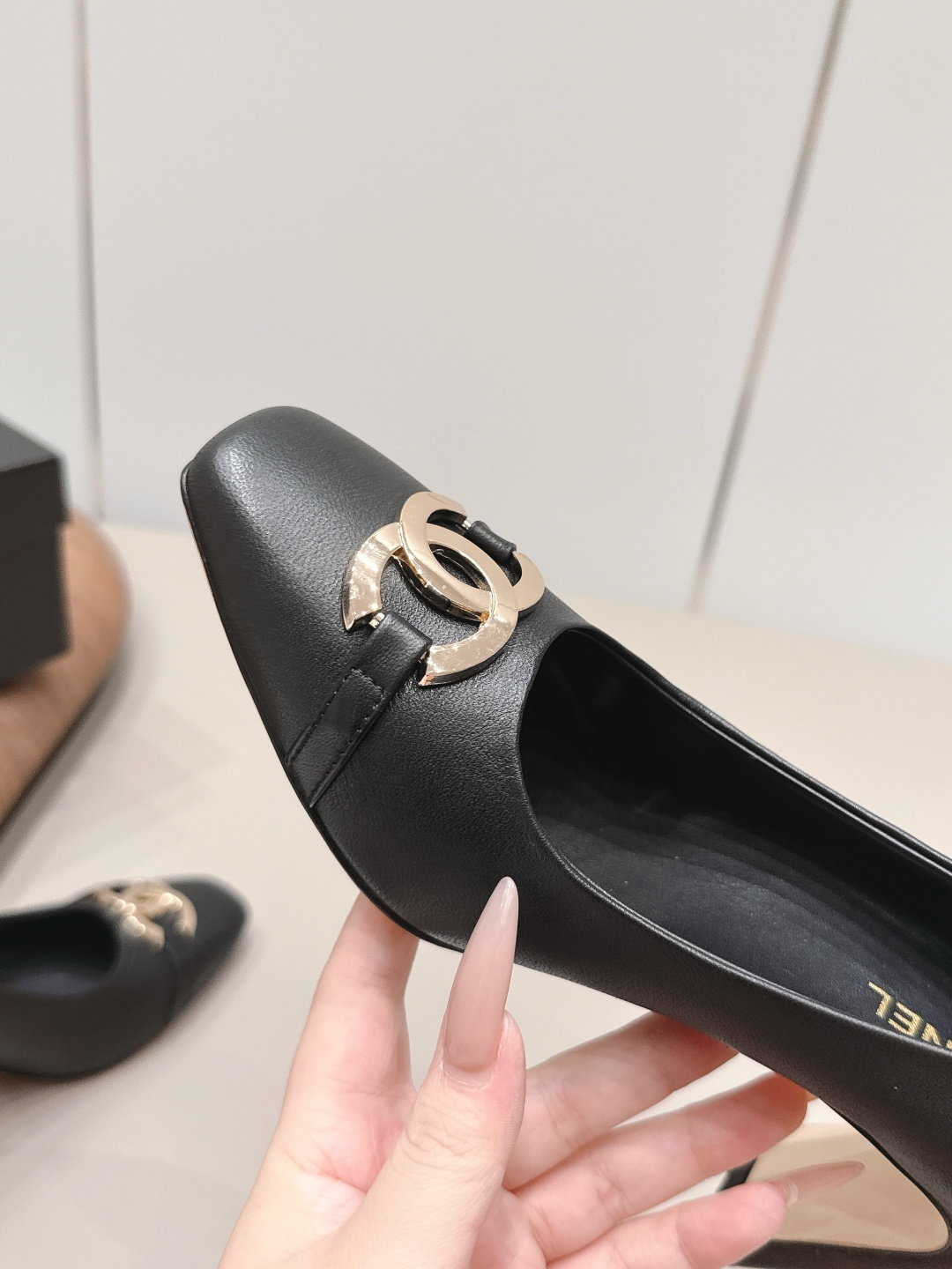 Chanel Classic Luxury Leather Shoe Loafer Ref 6