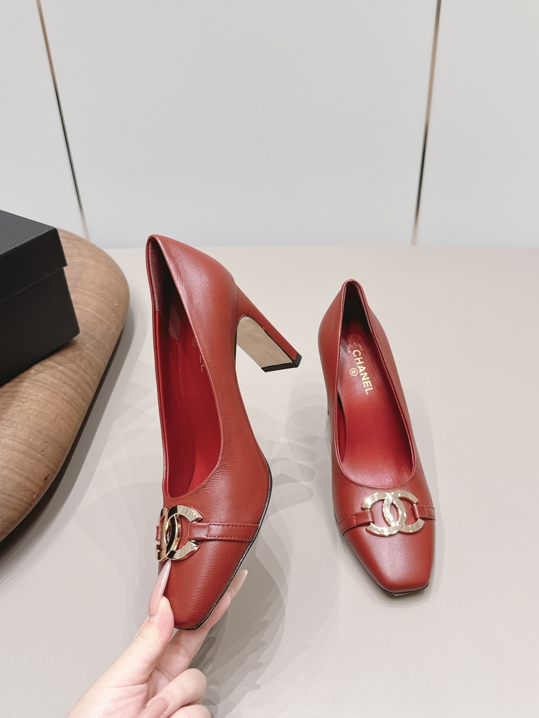 Chanel Classic Luxury Leather Shoe Loafer Ref.6A176CE7 4