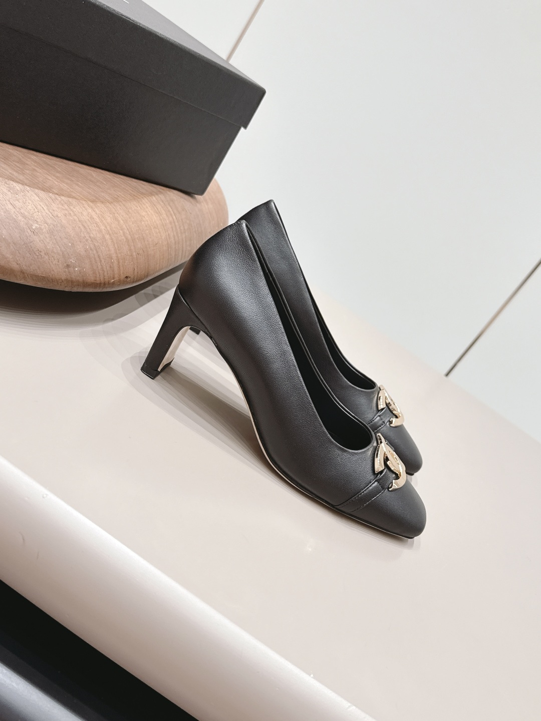 Chanel Classic Luxury Leather Shoe Loafer Ref.2CE675F0 3