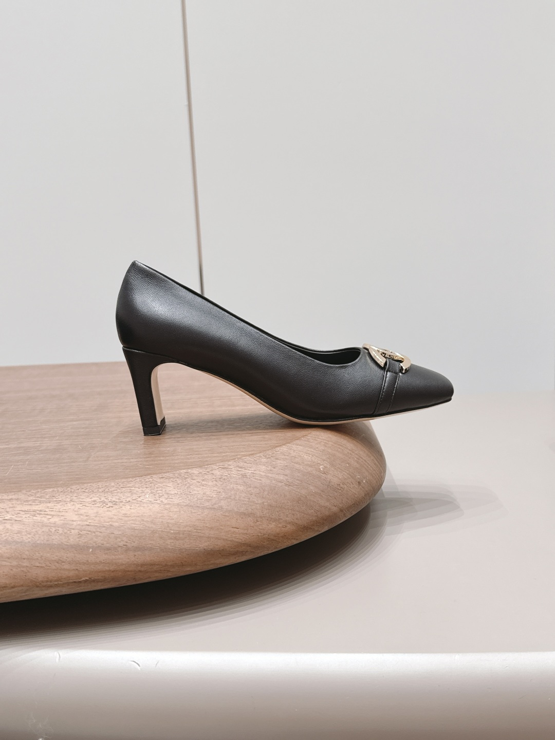 Chanel Classic Luxury Leather Shoe Loafer Ref.2CE675F0 5