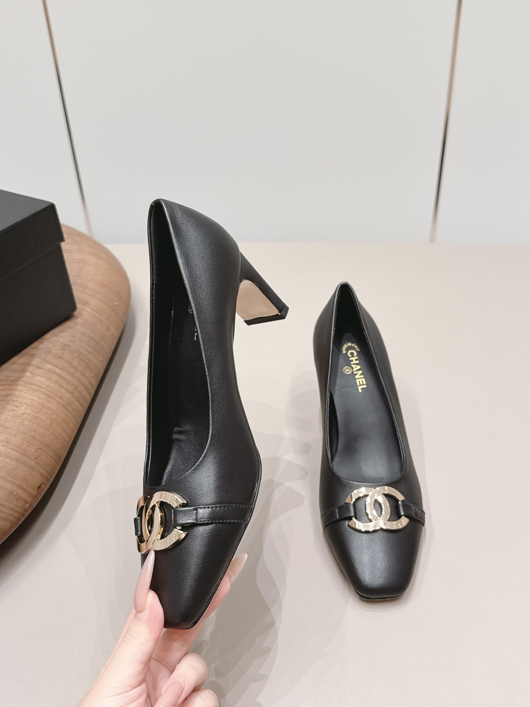 Chanel Classic Luxury Leather Shoe Loafer Ref.2CE675F0 4