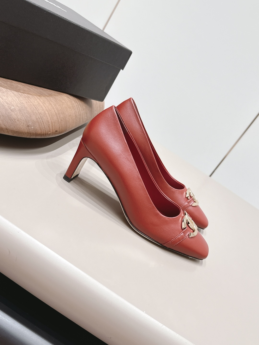 Chanel Classic Luxury Leather Shoe Loafer Ref.717066F2 3