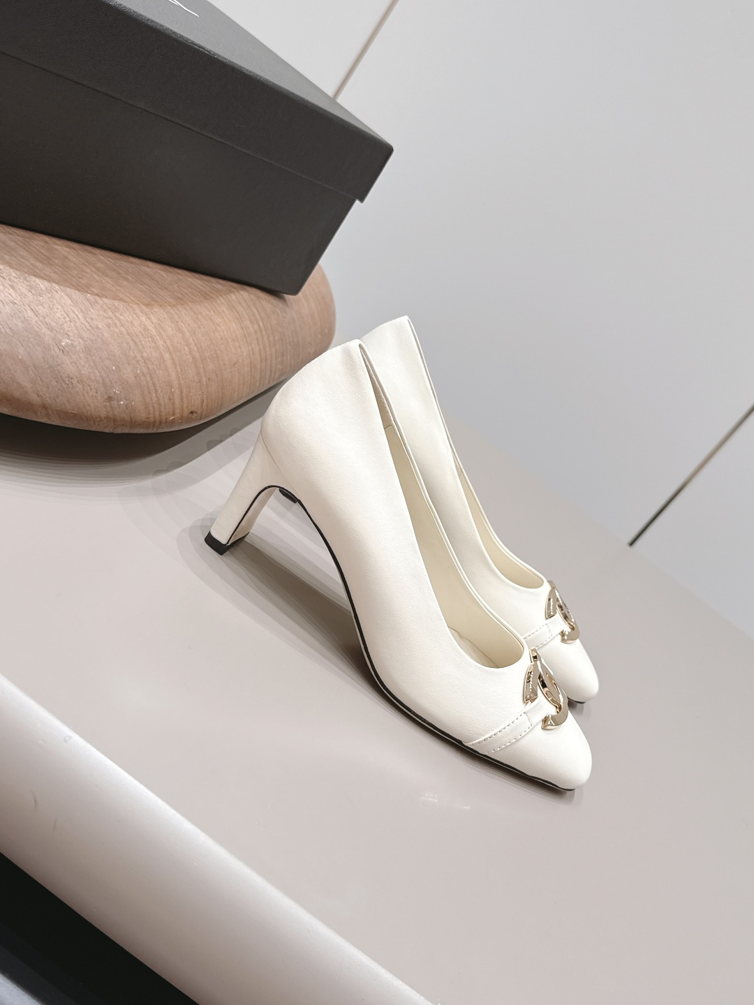 Chanel Classic Luxury Leather Shoe Loafer Ref.86752704 3
