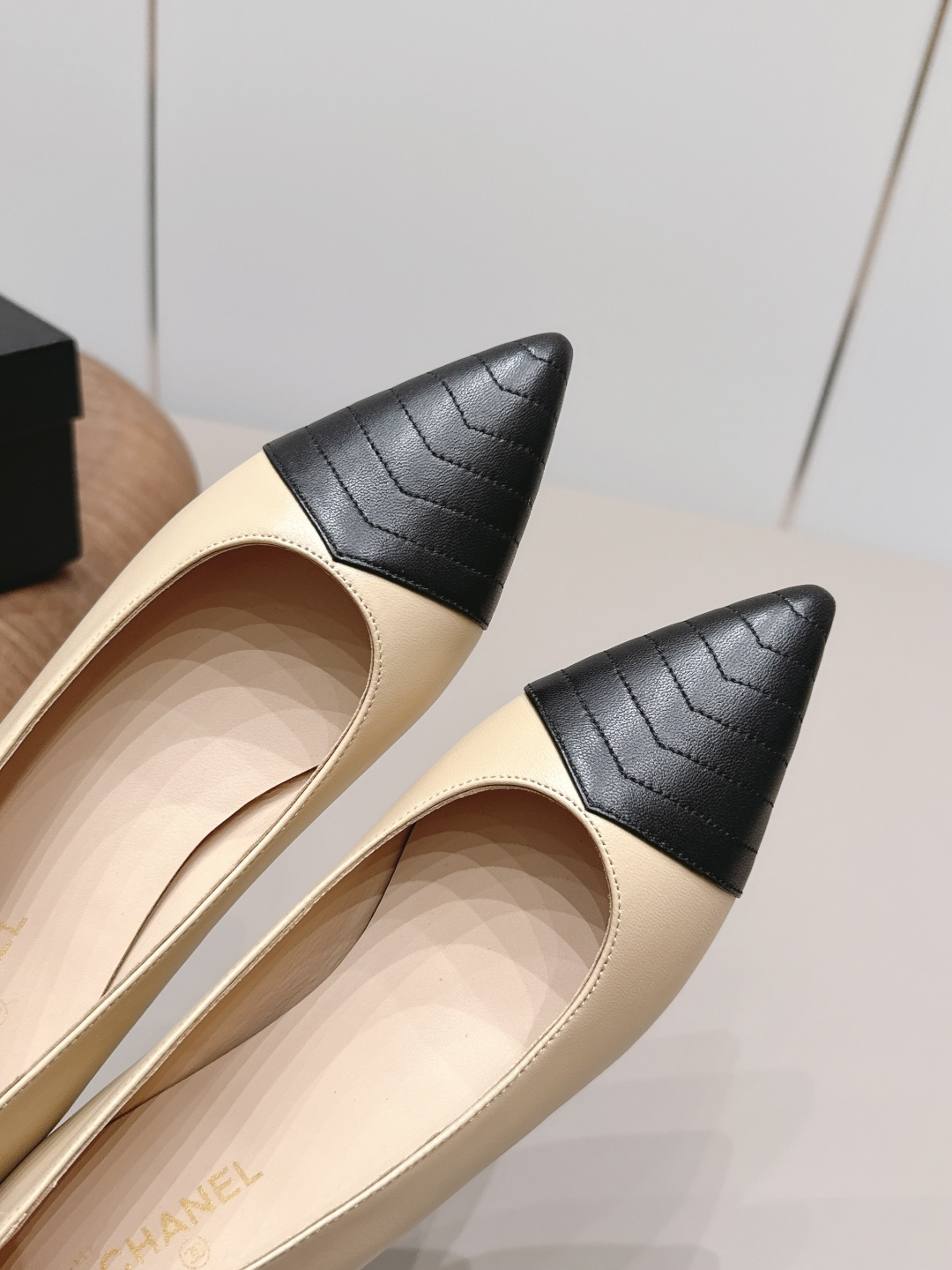 Chanel Classic Luxury Leather Shoe Loafer Ref.7893B1D3 6