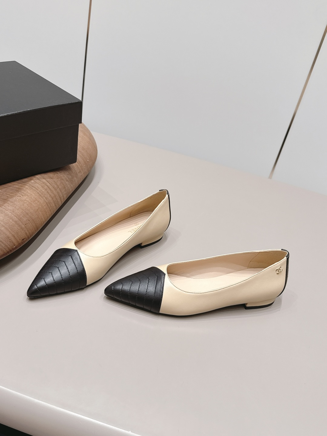 Chanel Classic Luxury Leather Shoe Loafer Ref.7893B1D3 2