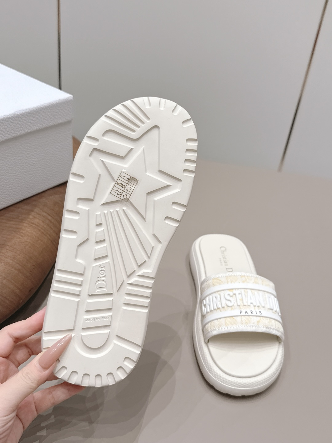 Dior 迪奥 26vs春夏爆款凉鞋系列 9
