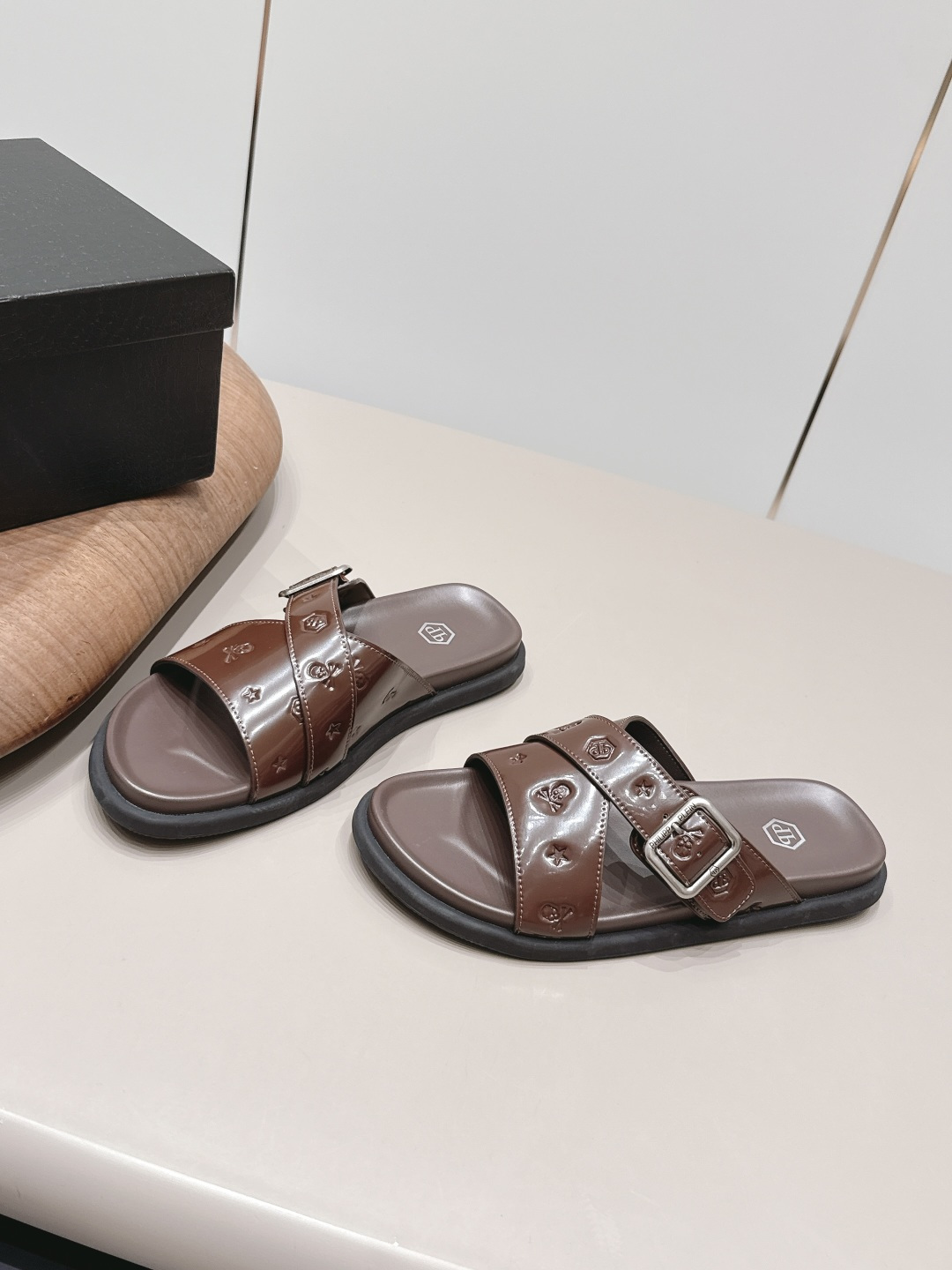 Ferragamo Classic Luxury Leather Shoe Loafer Ref 2