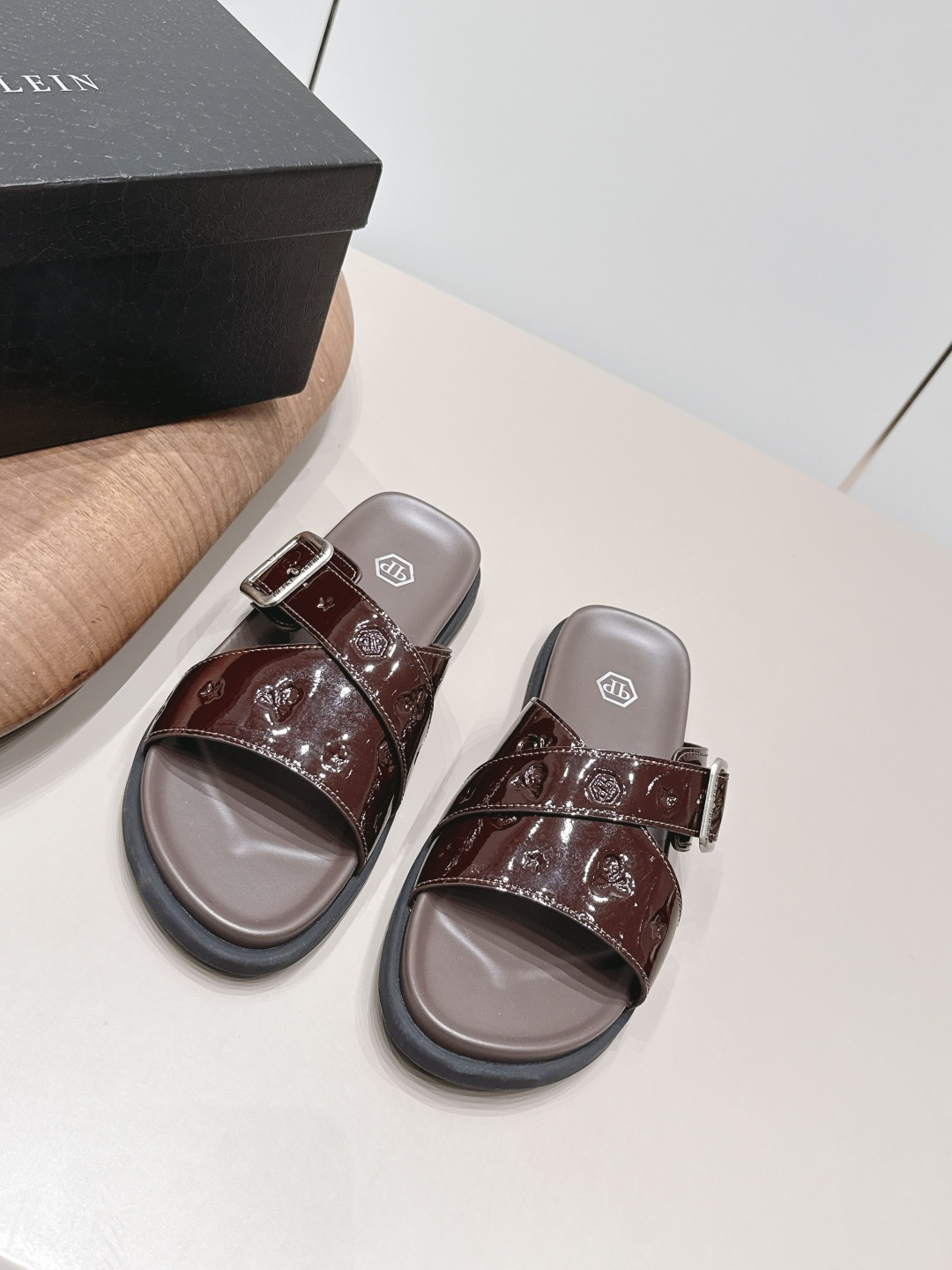 Valentino Classic Luxury Leather Shoe Loafer Ref