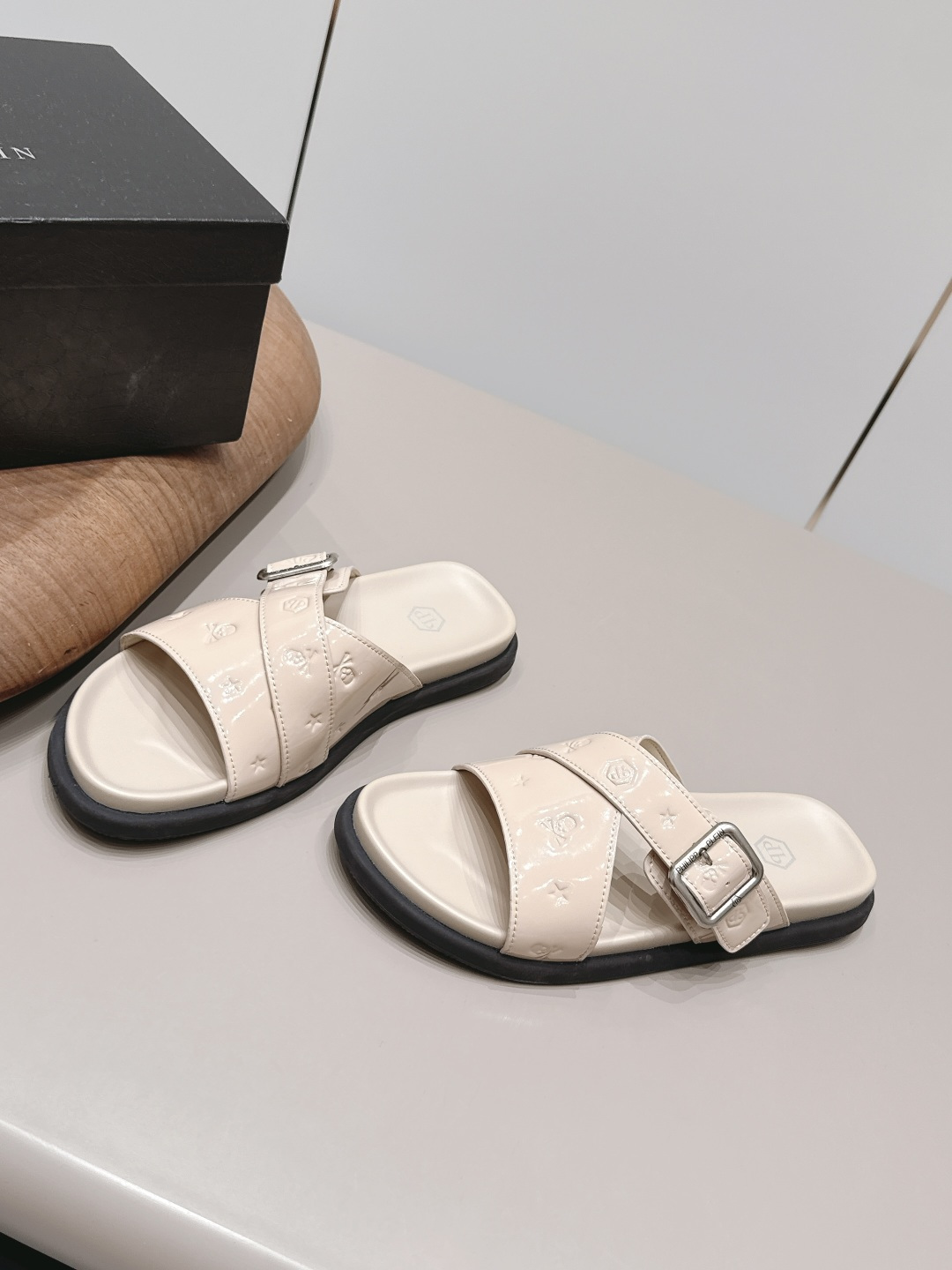 Tod's Classic Luxury Leather Shoe Loafer Ref 2