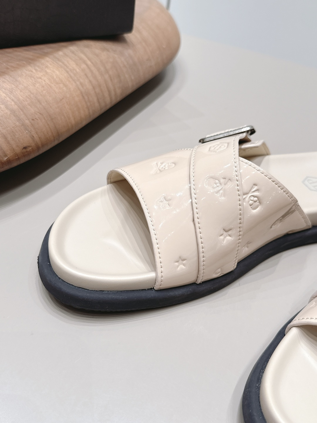 Tod's Classic Luxury Leather Shoe Loafer Ref 6