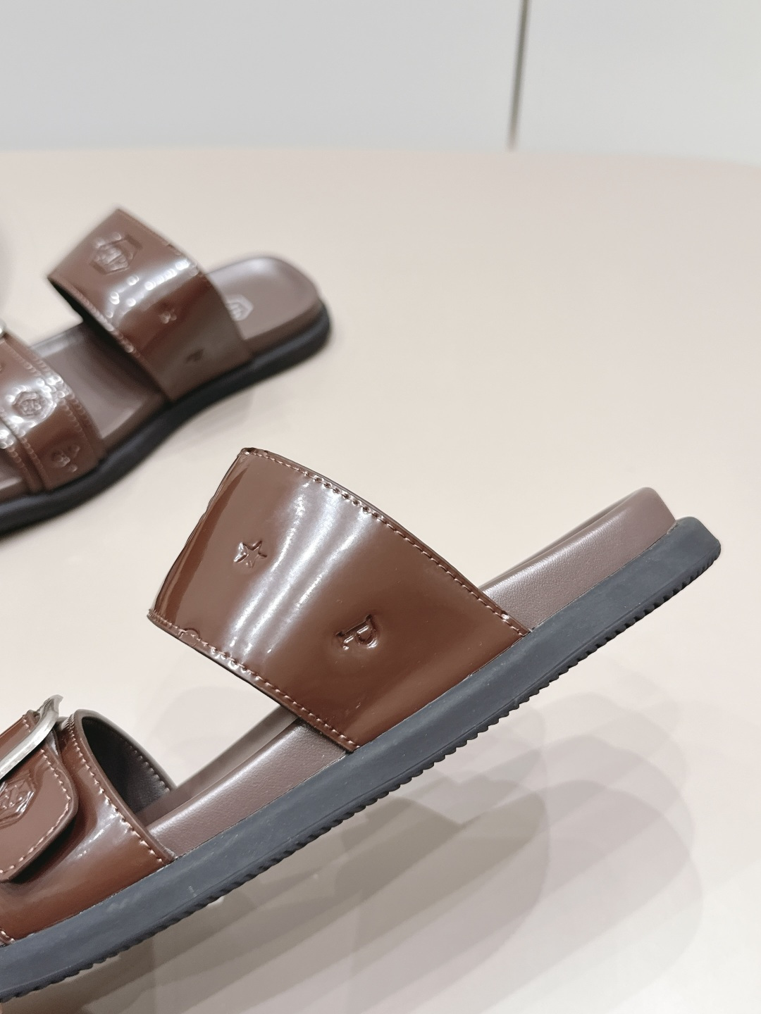 Saint Laurent Classic Luxury Leather Shoe Loafer Ref 8