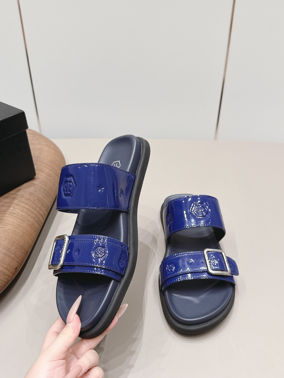 Fendi Classic Luxury Leather Shoe Loafer Ref.3A92C0C5 4