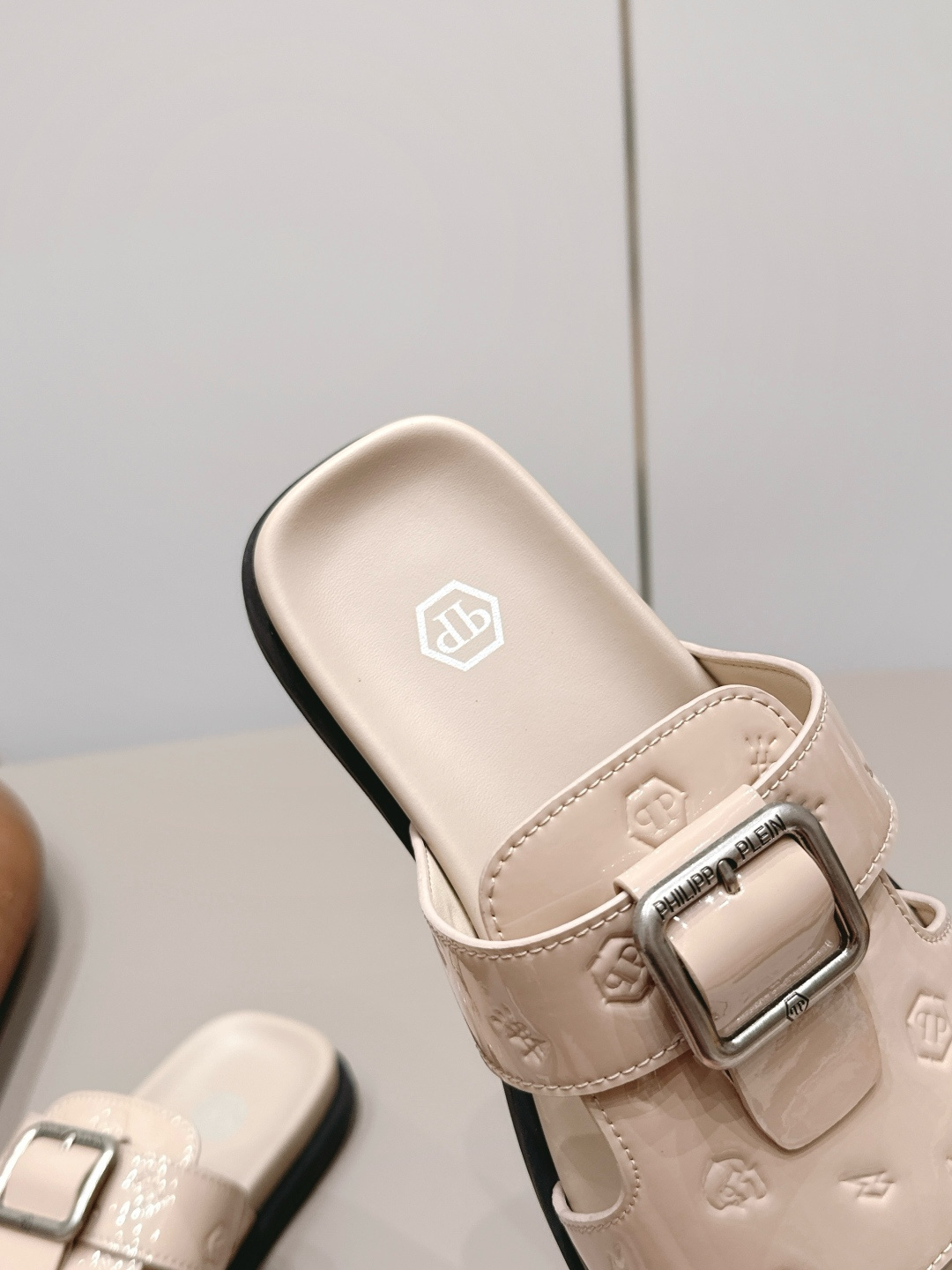 Maison Margiela Classic Luxury Leather Shoe Loafer Ref 7