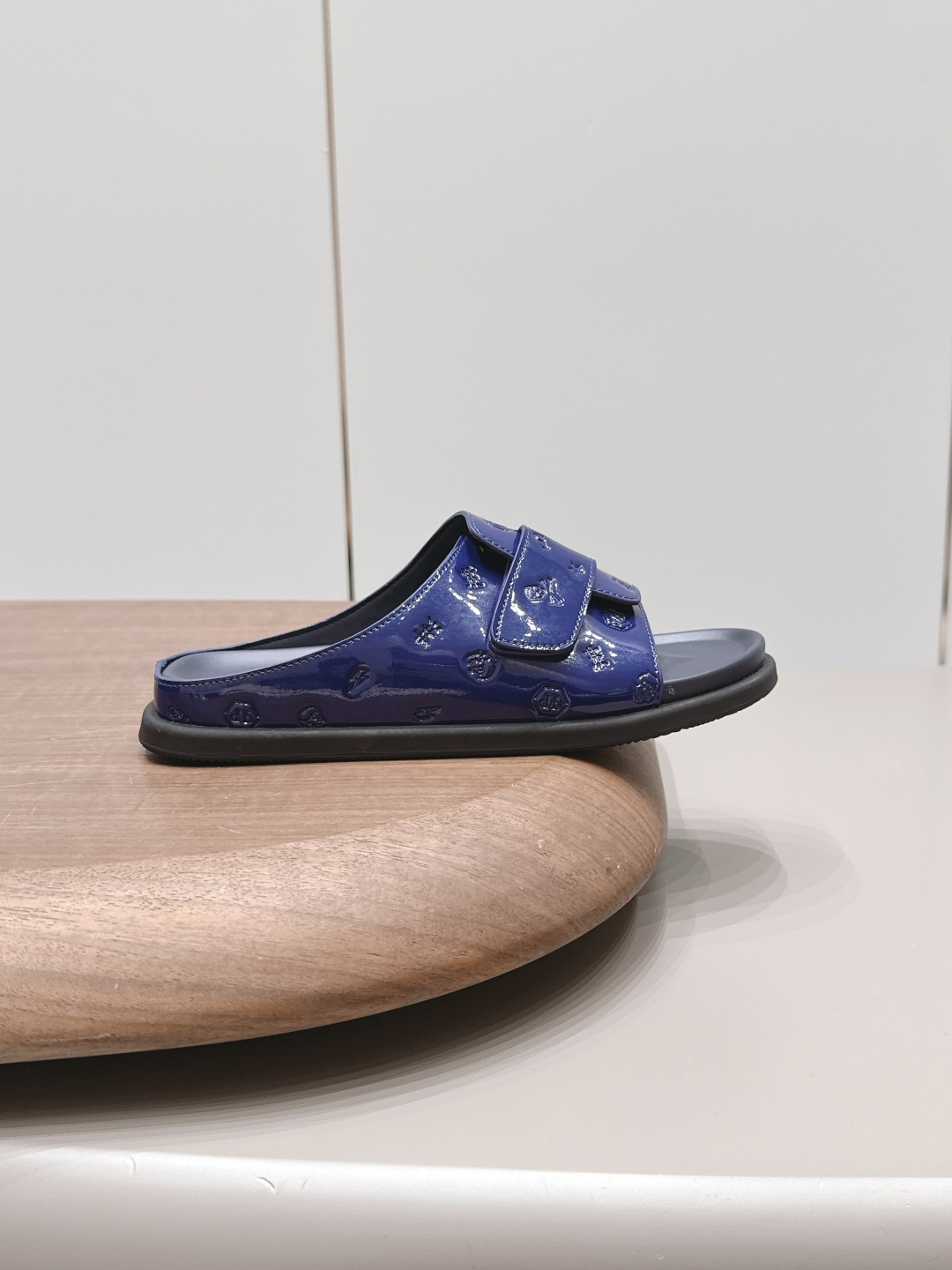Fendi Classic Luxury Leather Shoe Loafer Ref 5