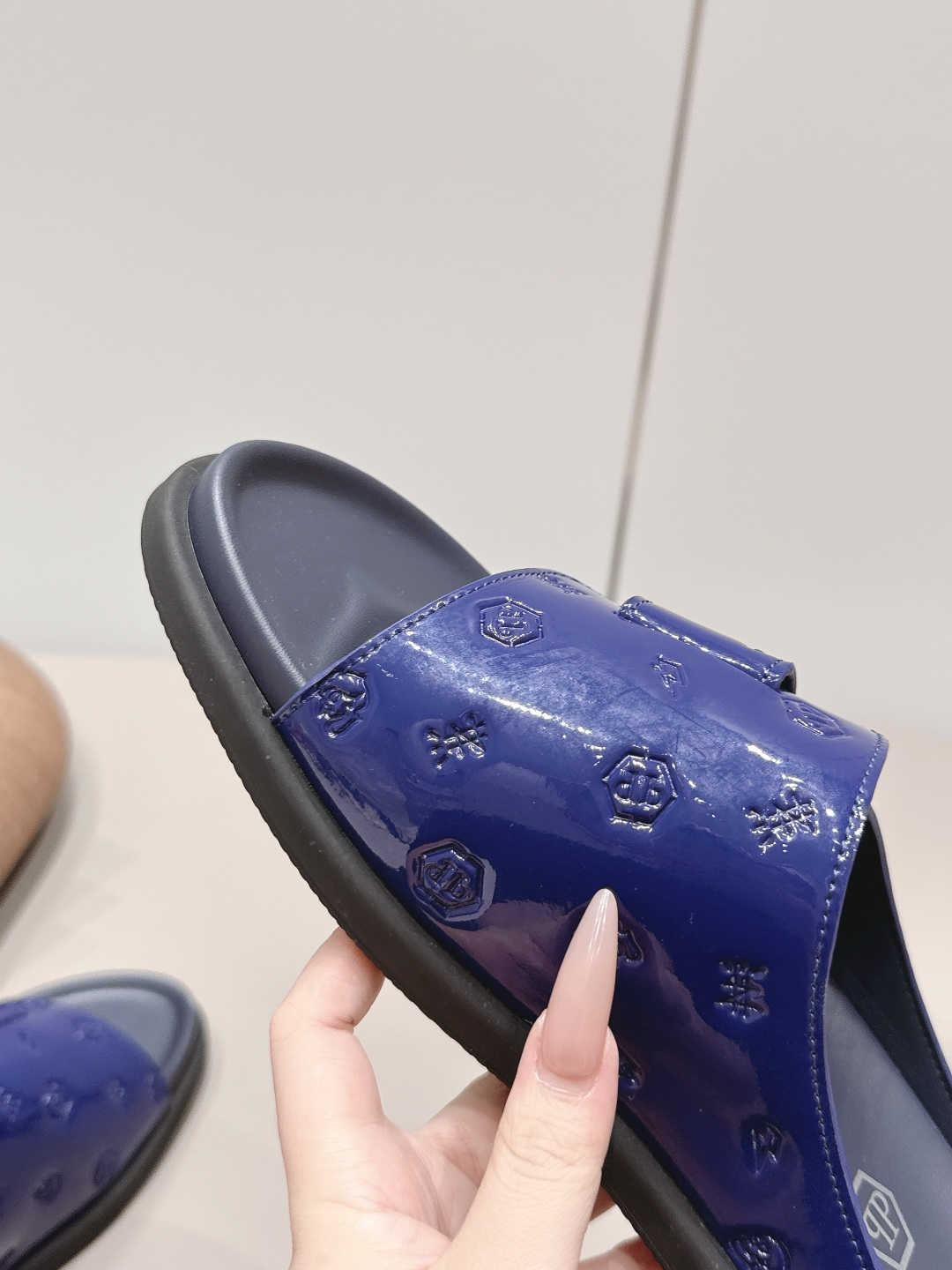 Fendi Classic Luxury Leather Shoe Loafer Ref 6