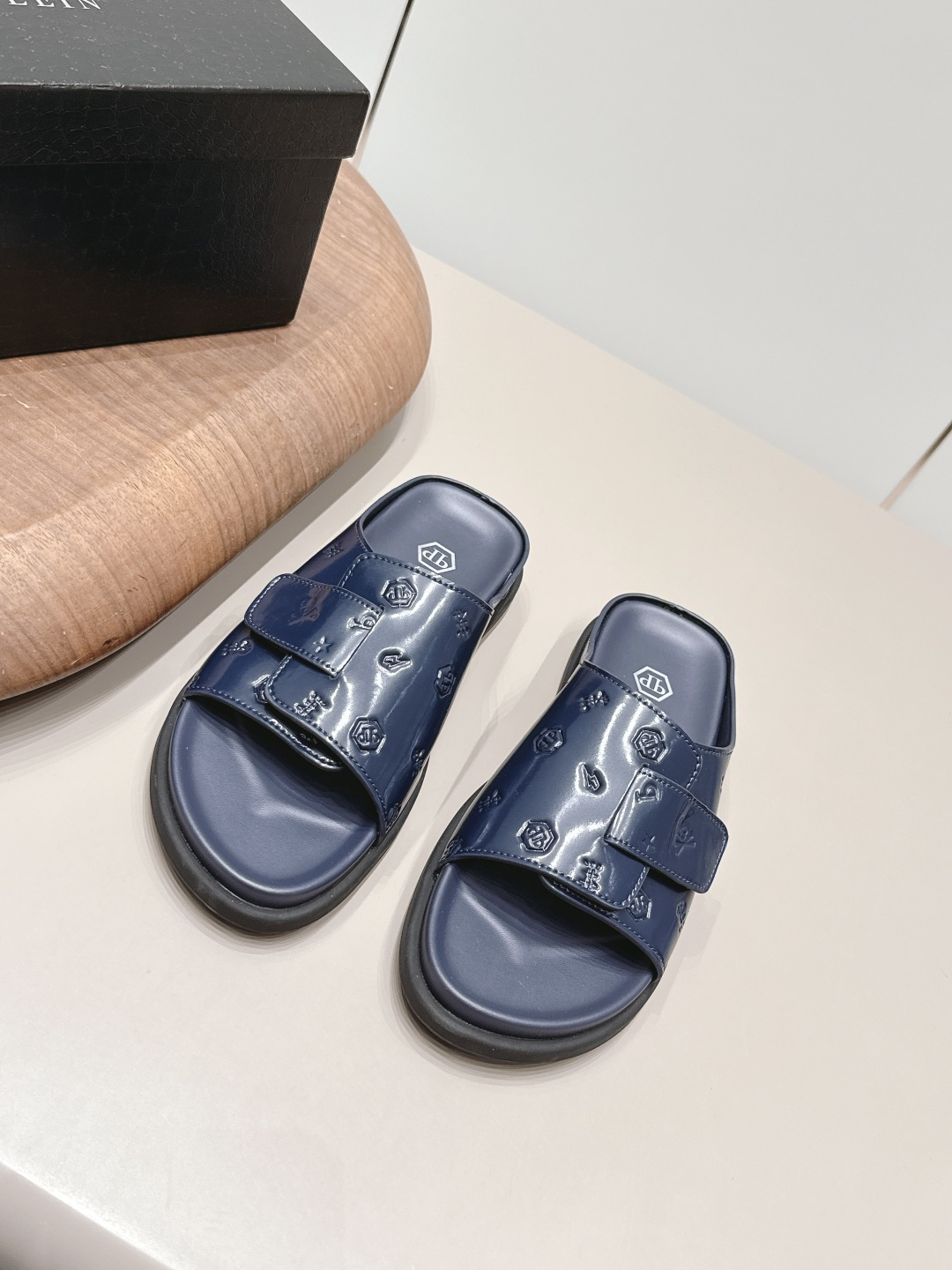 Brunello Cucinelli Classic Luxury Leather Shoe Loafer Ref