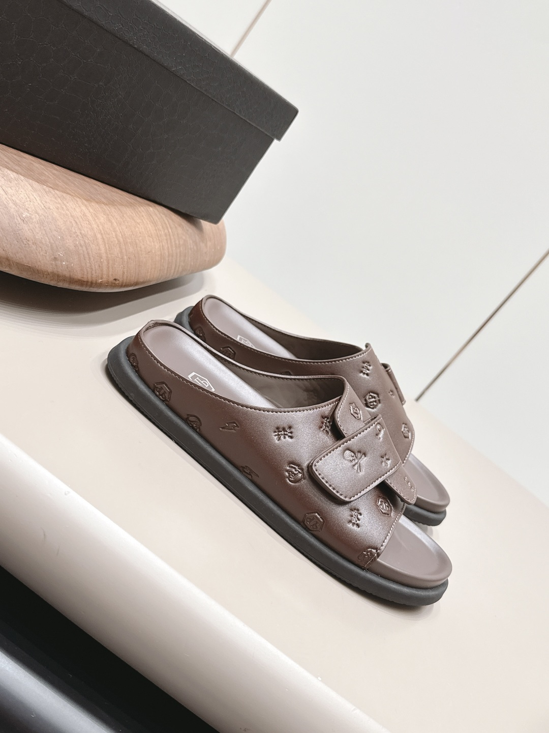 路易威登 Louis Vuitton 经典高奢皮鞋鞋履高跟鞋 #4583C106 3