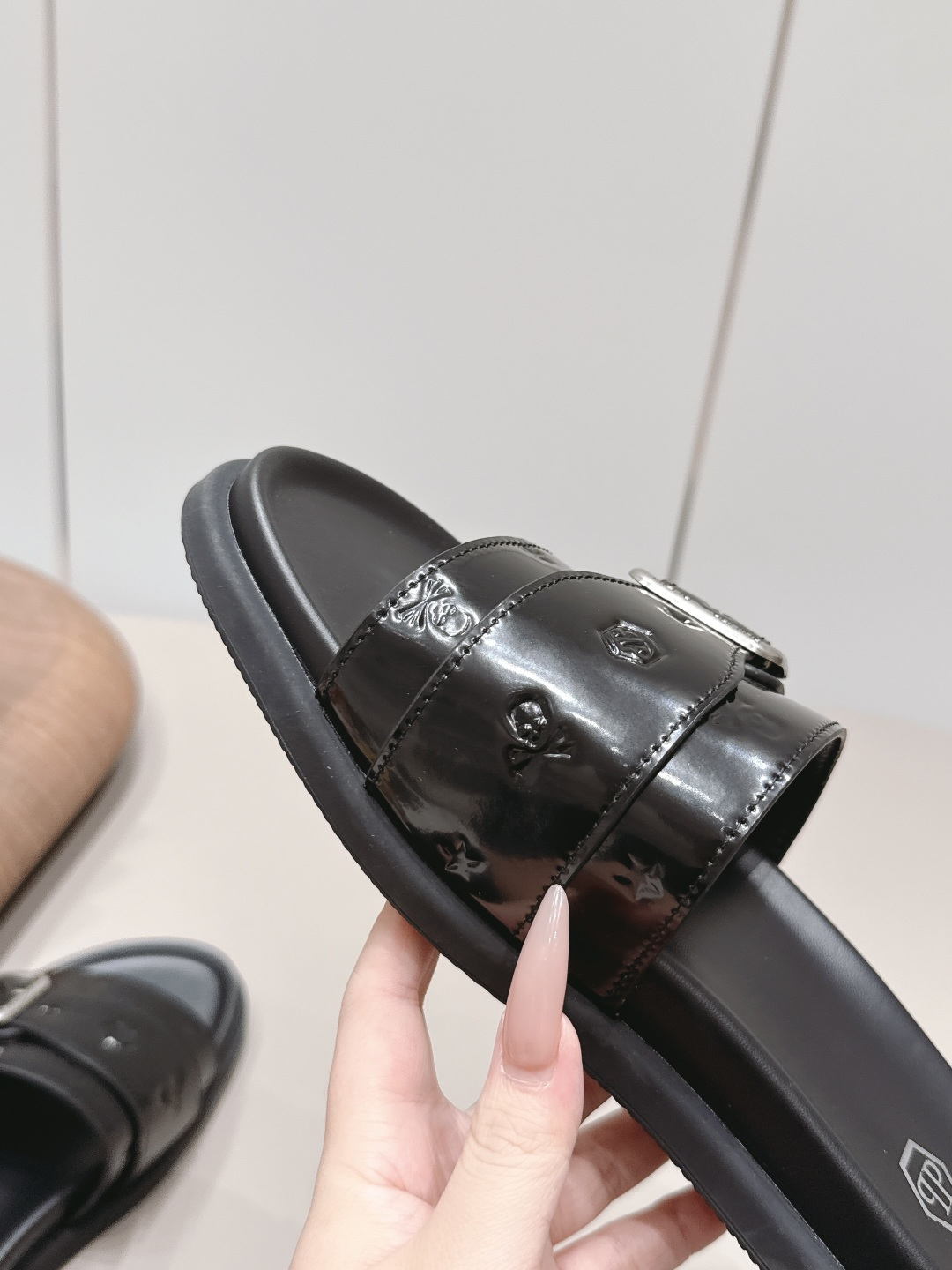 Ferragamo Classic Luxury Leather Shoe Loafer Ref.9446D8F5 6