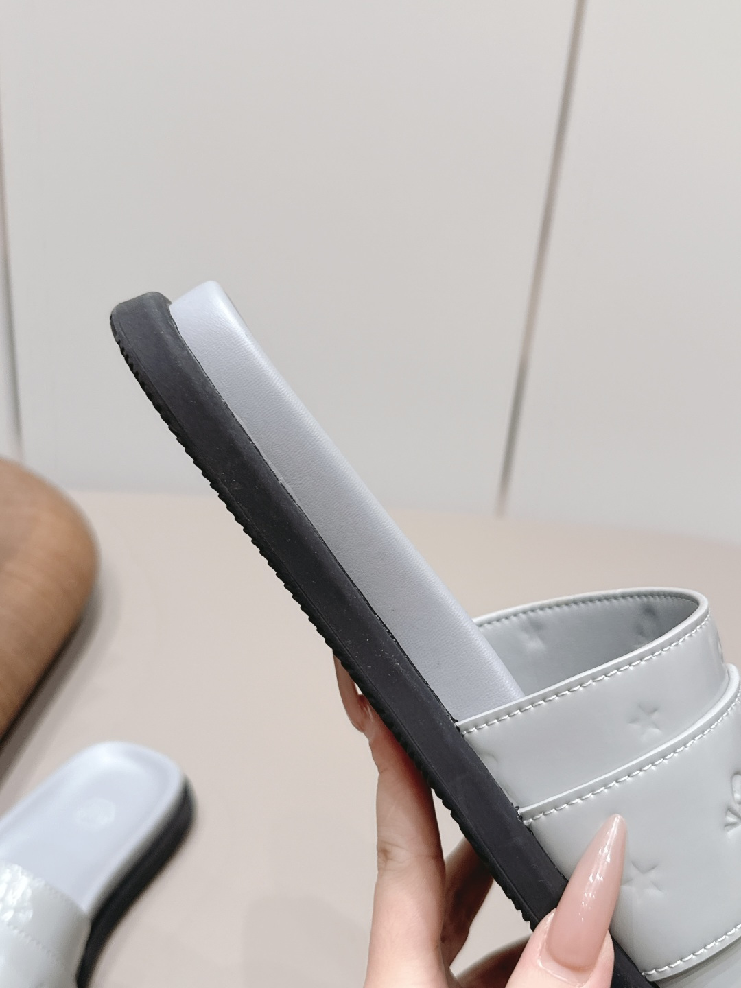 Roger Vivier Classic Luxury Leather Shoe Loafer Ref.2614BBD3 8