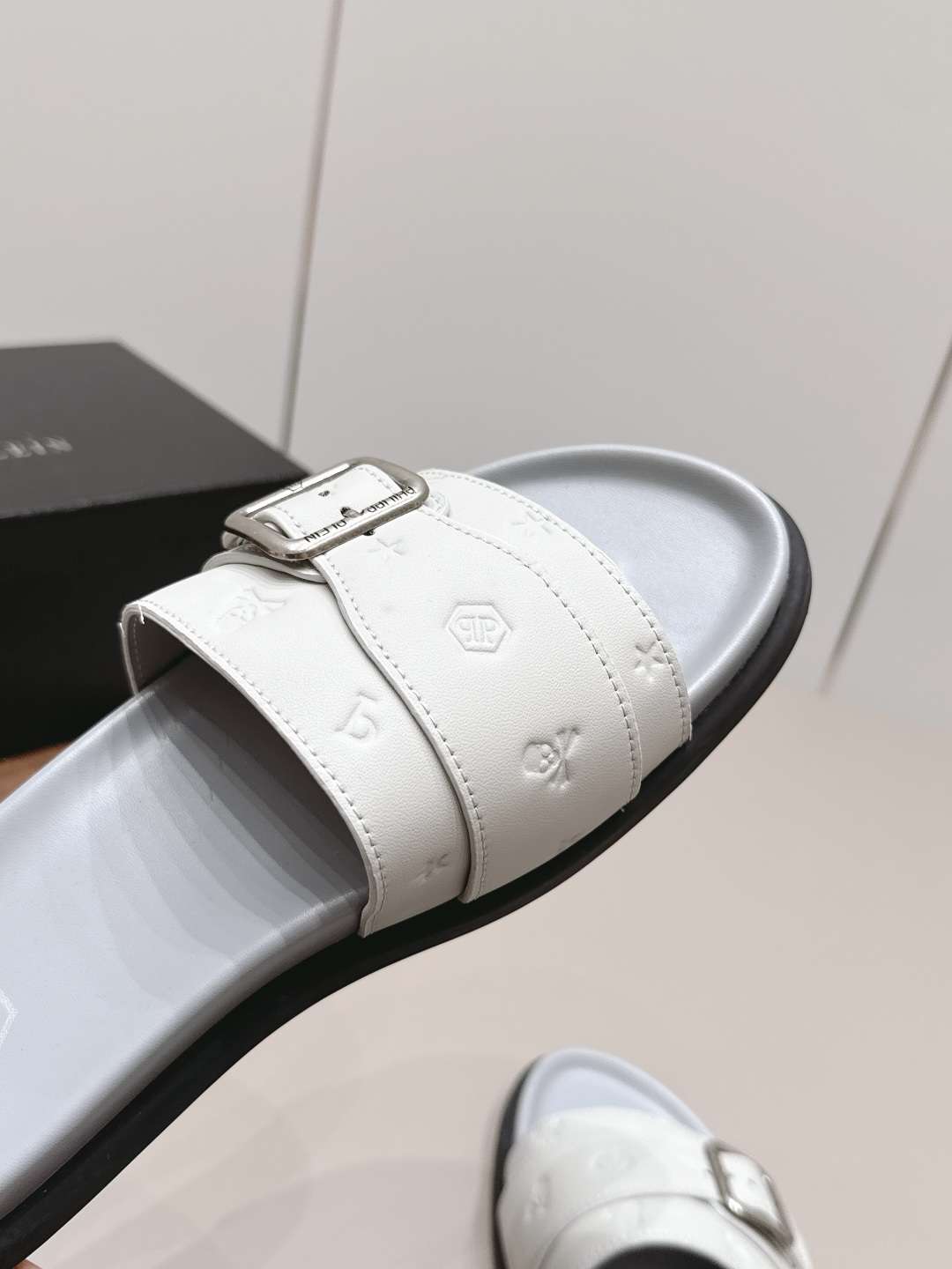 Burberry Classic Luxury Leather Shoe Loafer Ref 6
