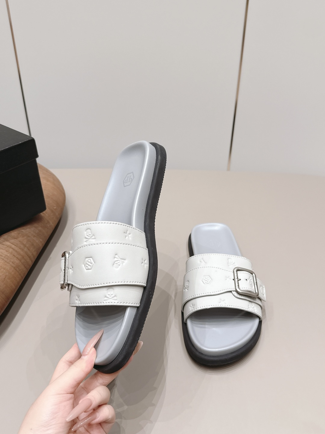 Burberry Classic Luxury Leather Shoe Loafer Ref 4