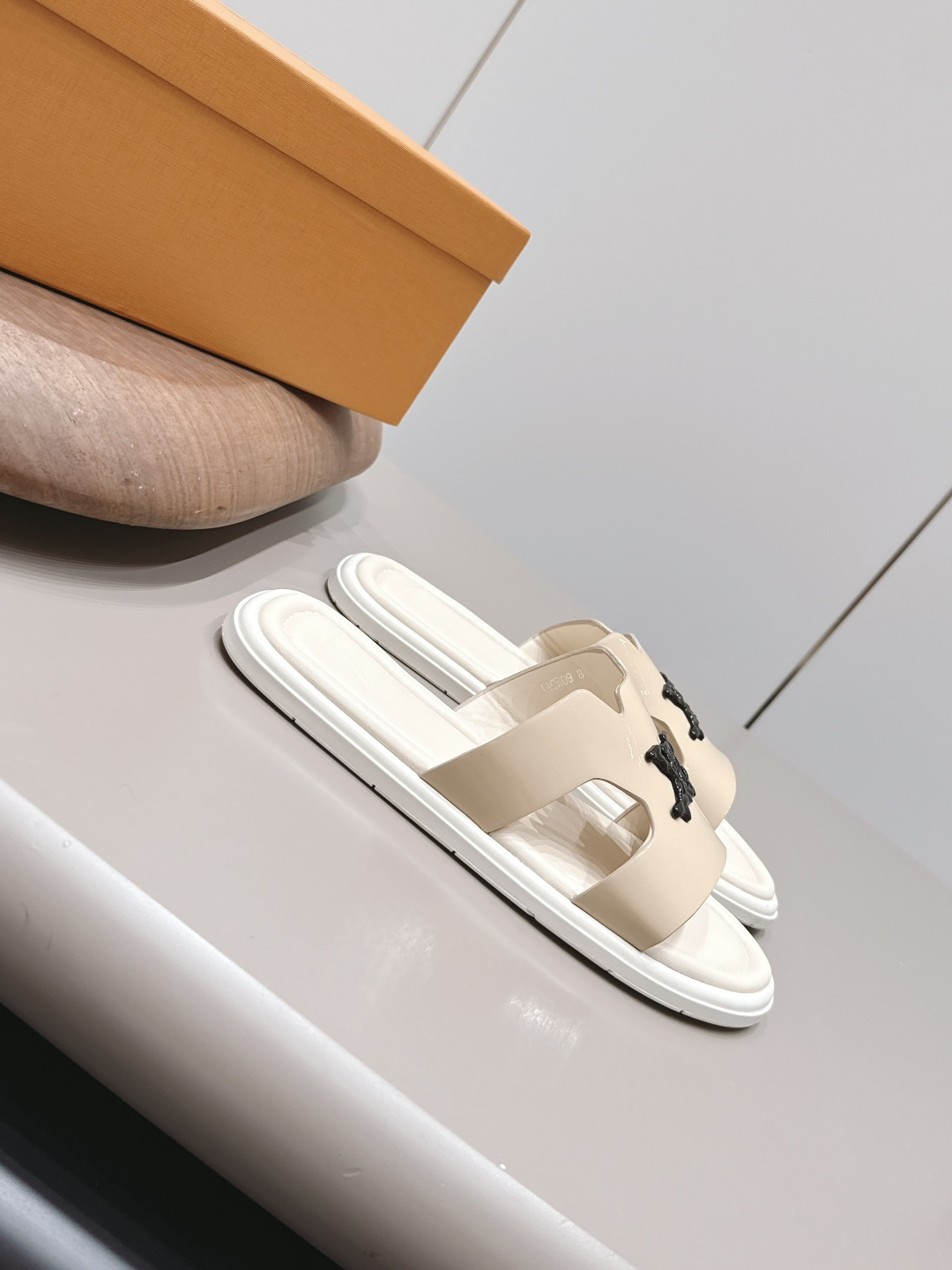 Louis Vuitton Luxury Footwear Collection 3