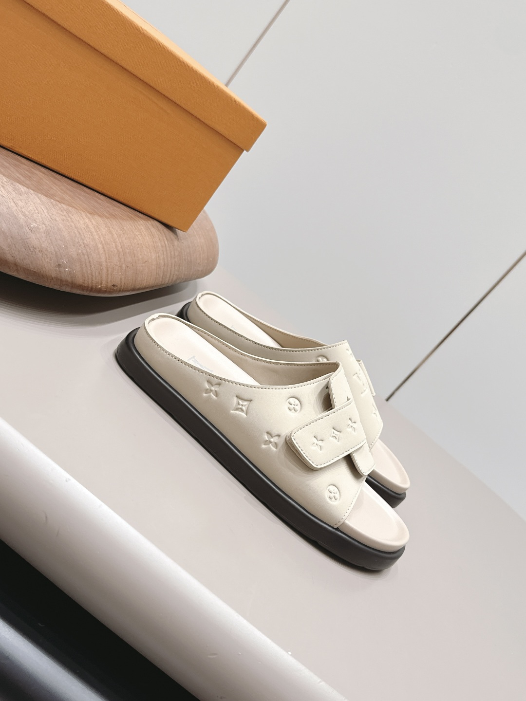 Louis Vuitton Luxury Footwear Collection 3