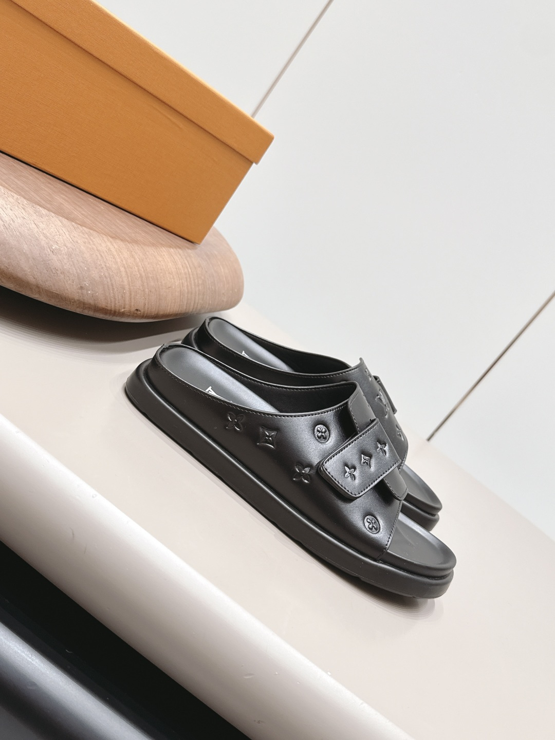 Louis Vuitton Luxury Footwear Collection 3