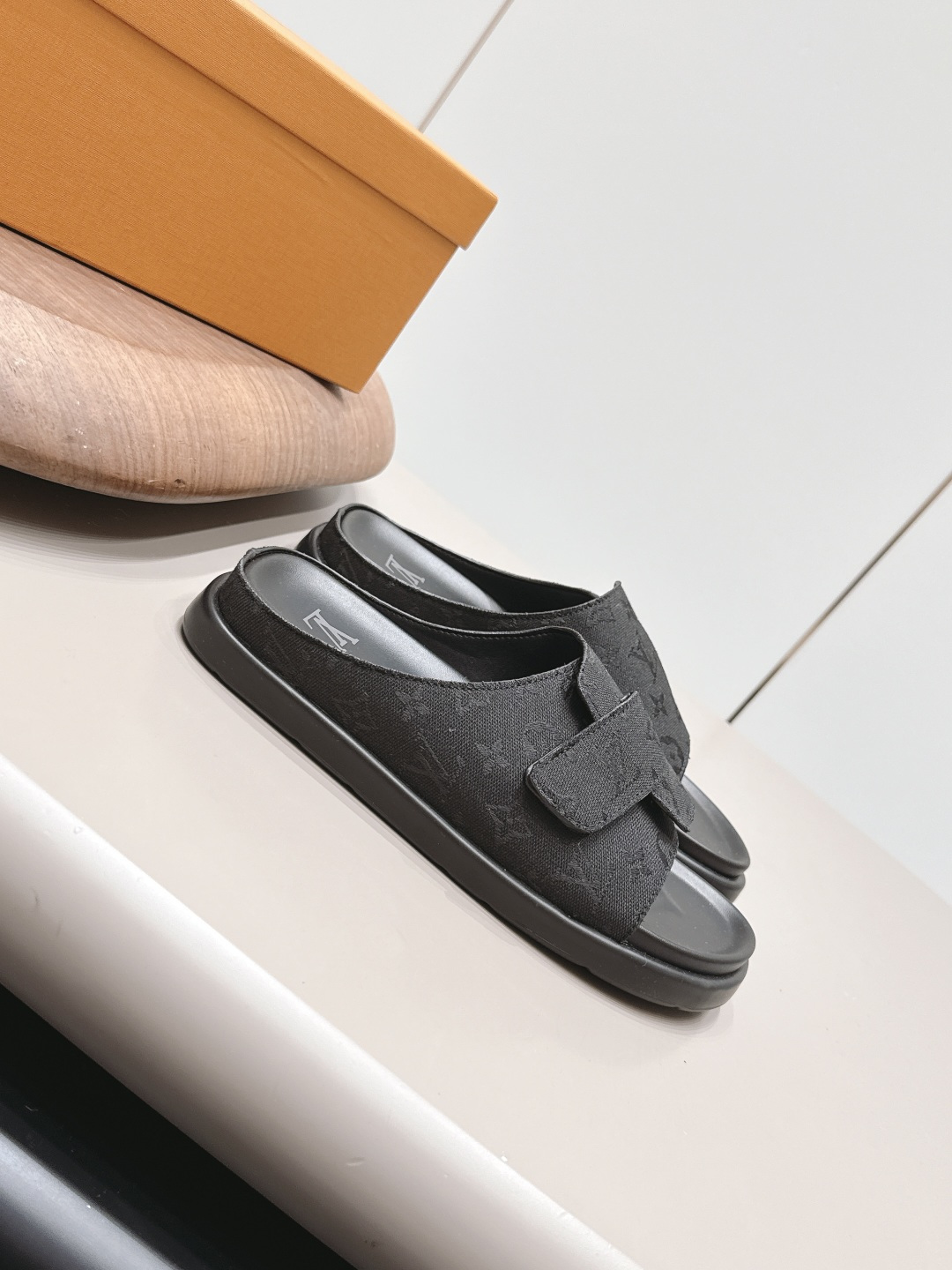 Louis Vuitton Luxury Footwear Collection 3