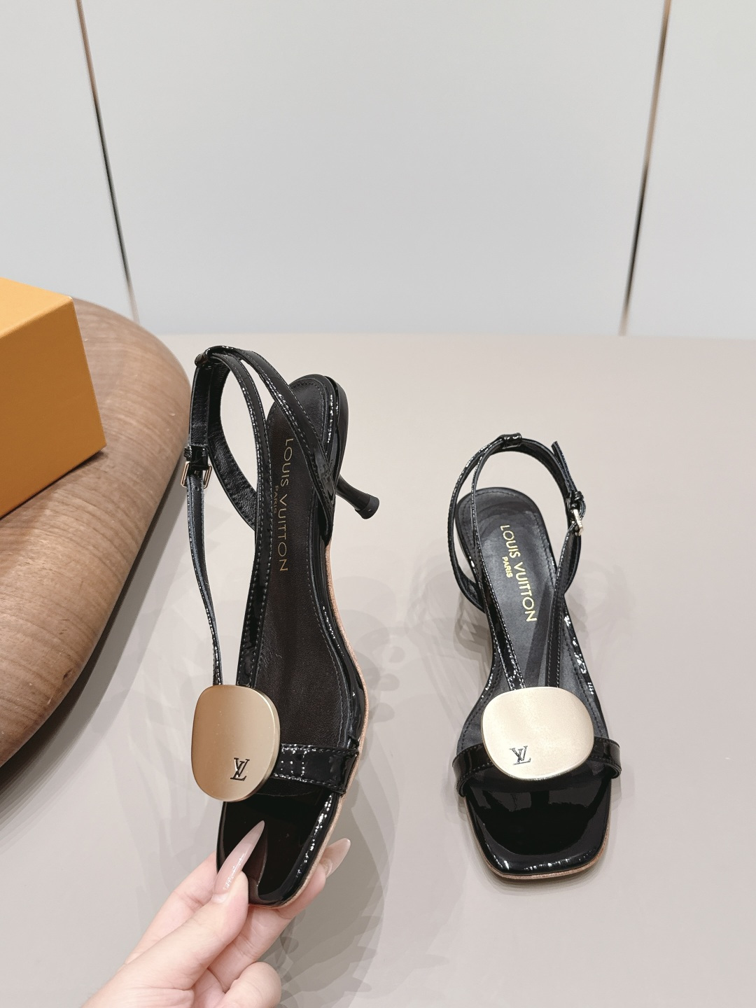 Chanel Classic Luxury Leather Shoe Loafer Ref.957CA657 4
