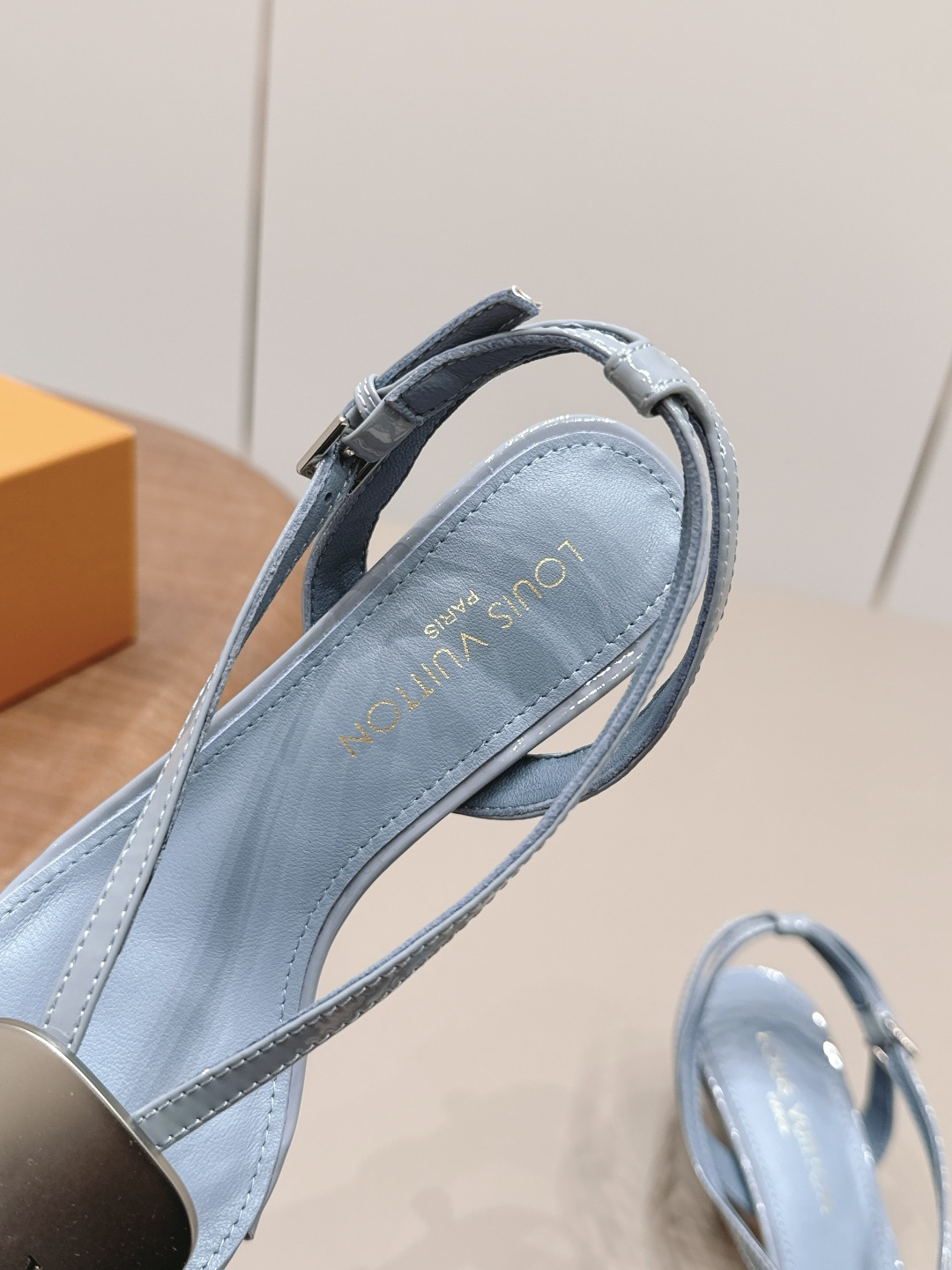 Fendi Classic Luxury Leather Shoe Loafer Ref.9CFFF643 7