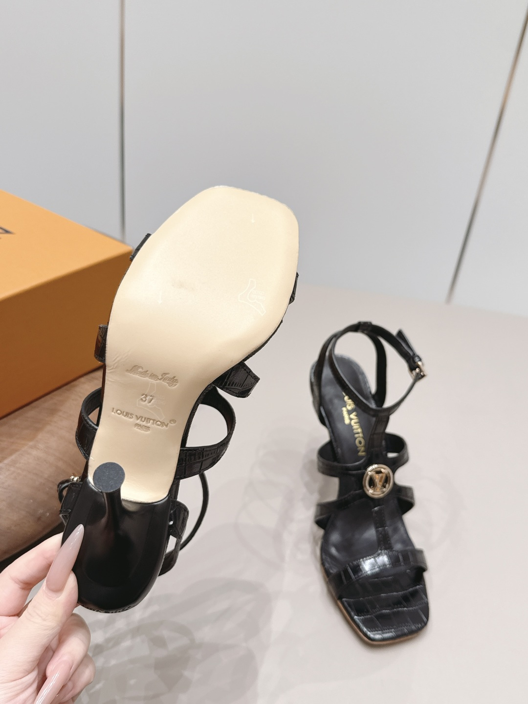 路易威登 Louis Vuitton 经典高奢皮鞋鞋履高跟鞋 #D849A82C 9