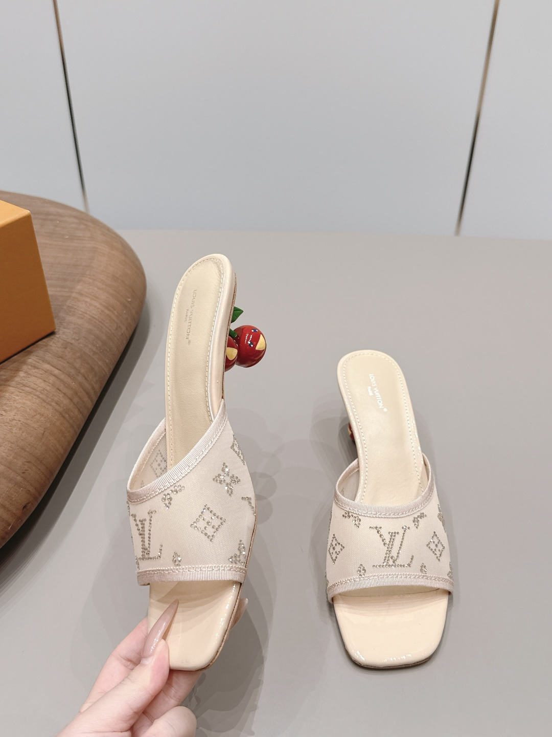 Gucci Classic Luxury Leather Shoe Loafer Ref.22181264 4