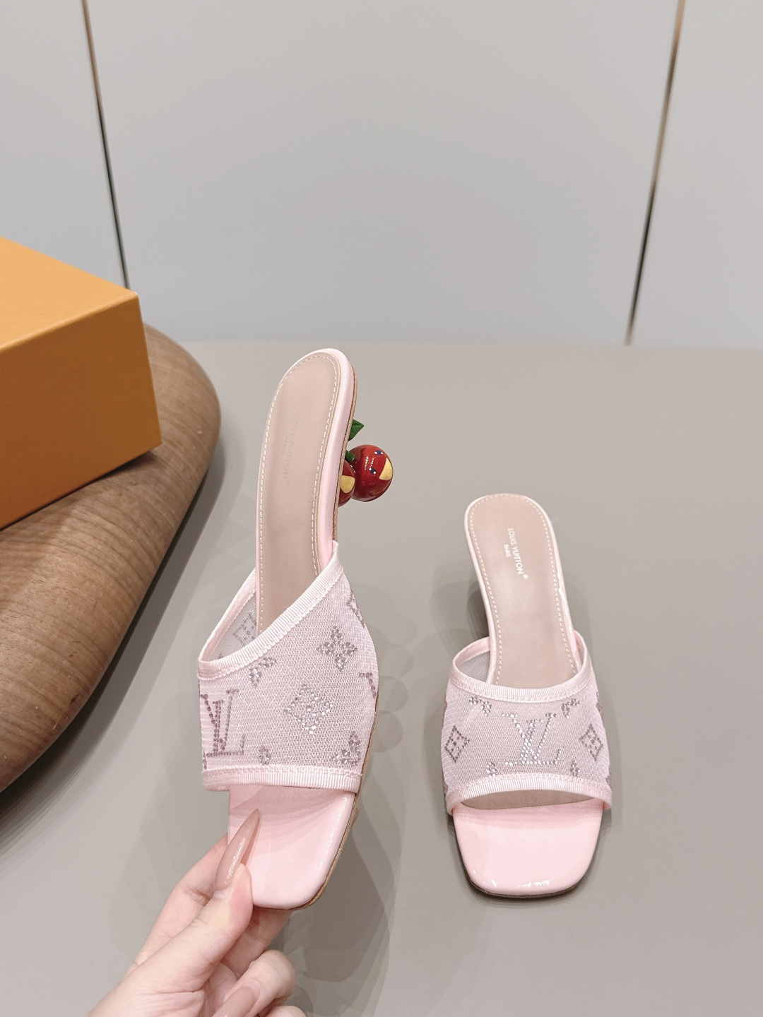 Prada Classic Luxury Leather Shoe Loafer Ref.92048821 4