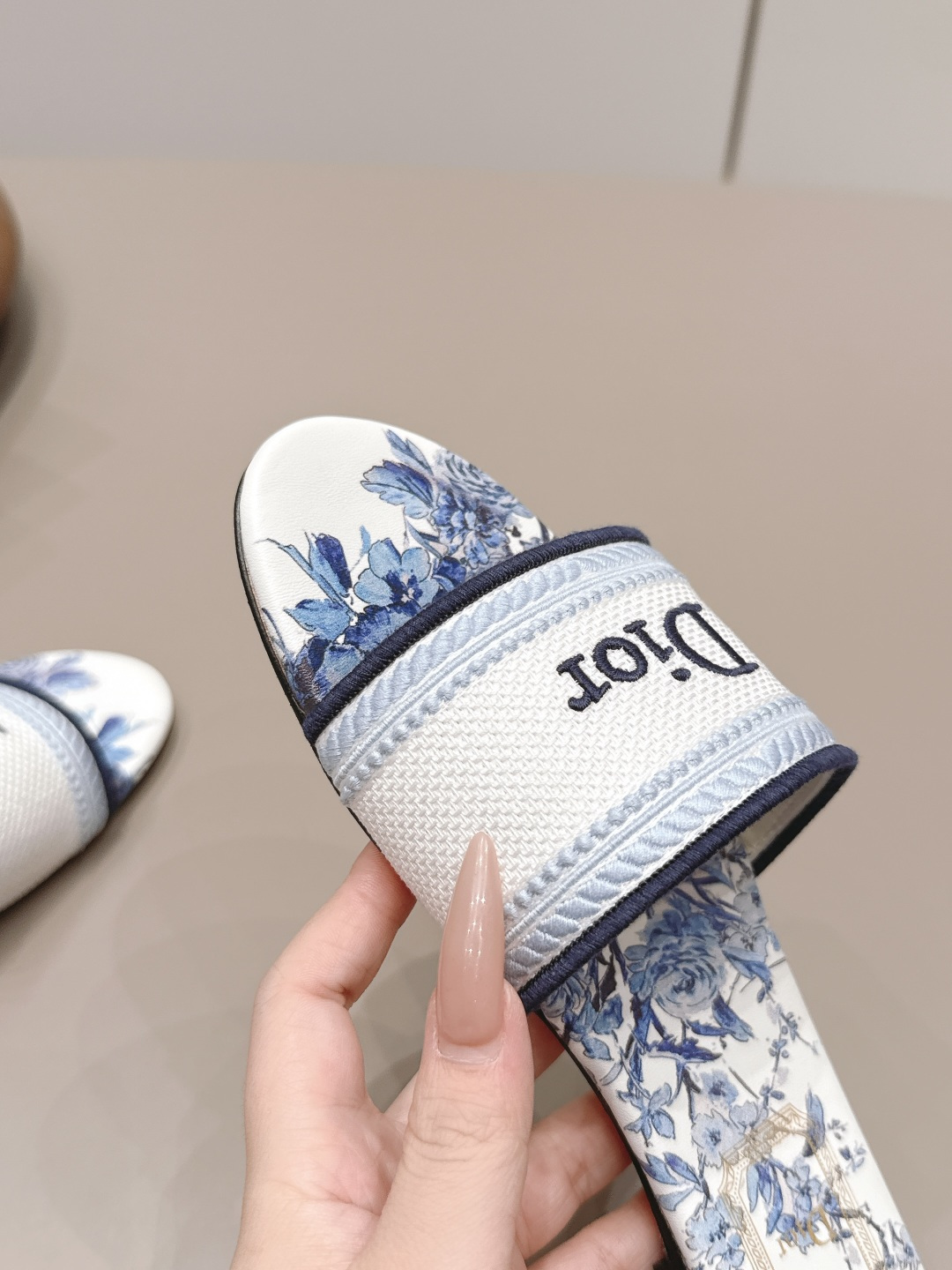 Dior迪奥26vs春夏新款时装凉鞋系列 6