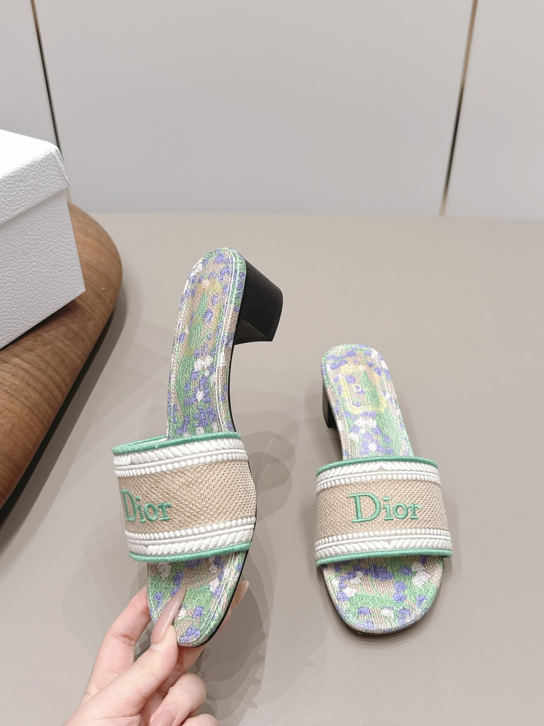 Dior迪奥26vs春夏新款时装凉鞋系列 4