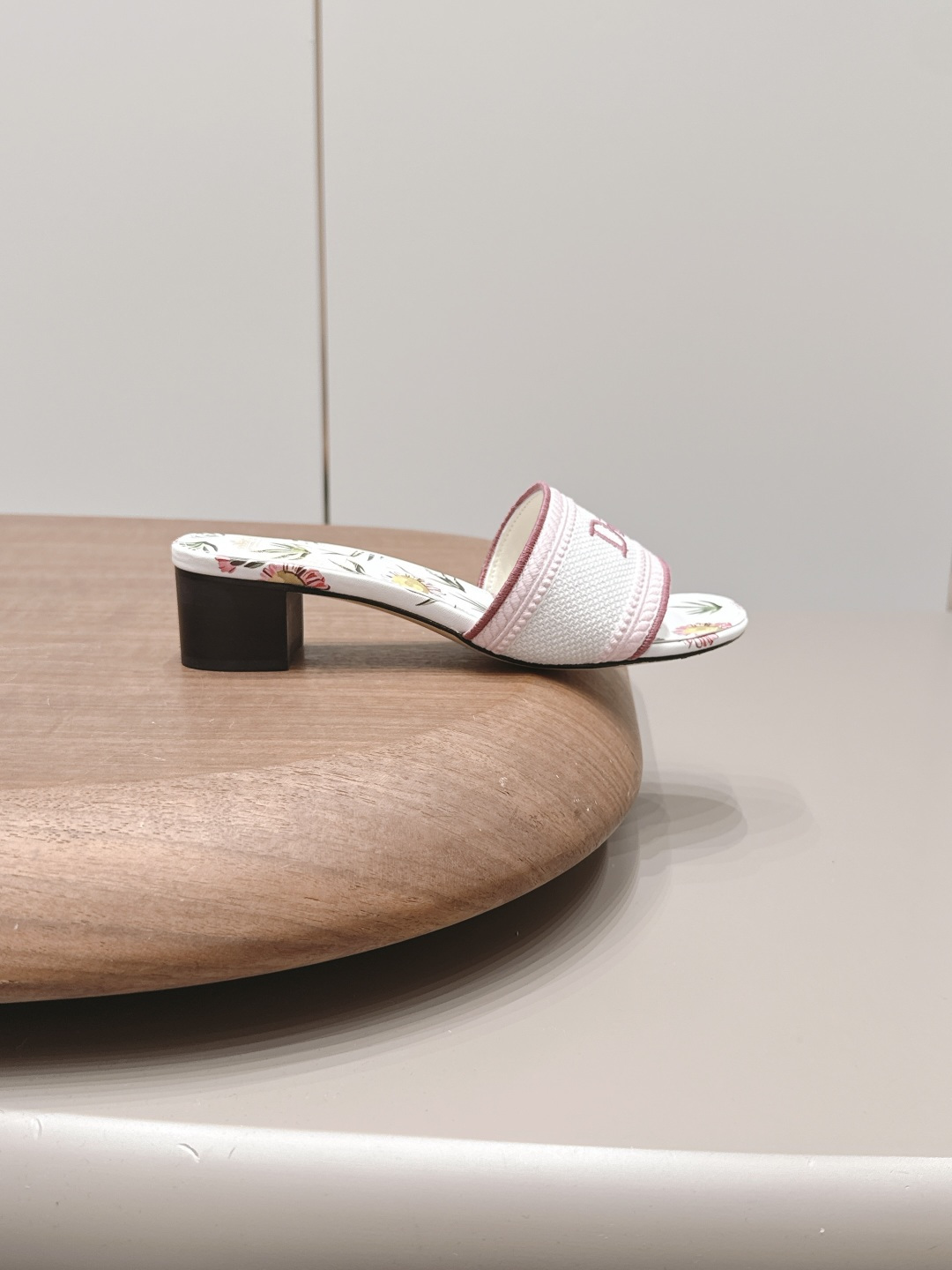 Dior 26 vs Spring/Summer new fashion sandal collection 5