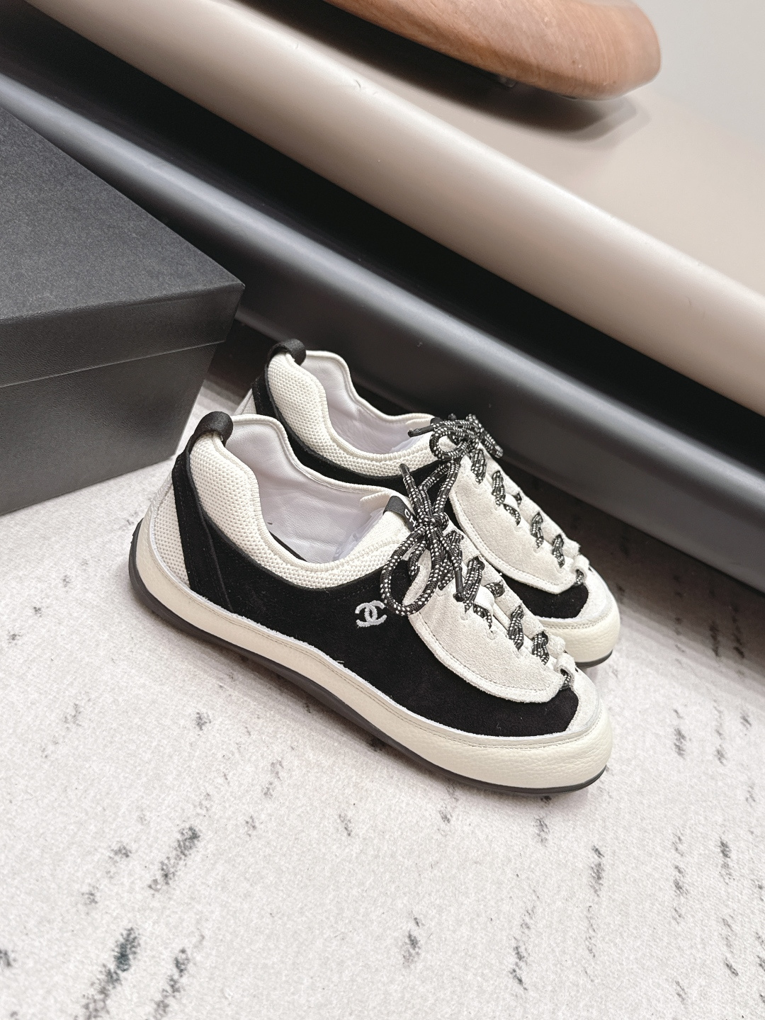 Chanel Classic Luxury Leather Shoe Loafer Ref 3