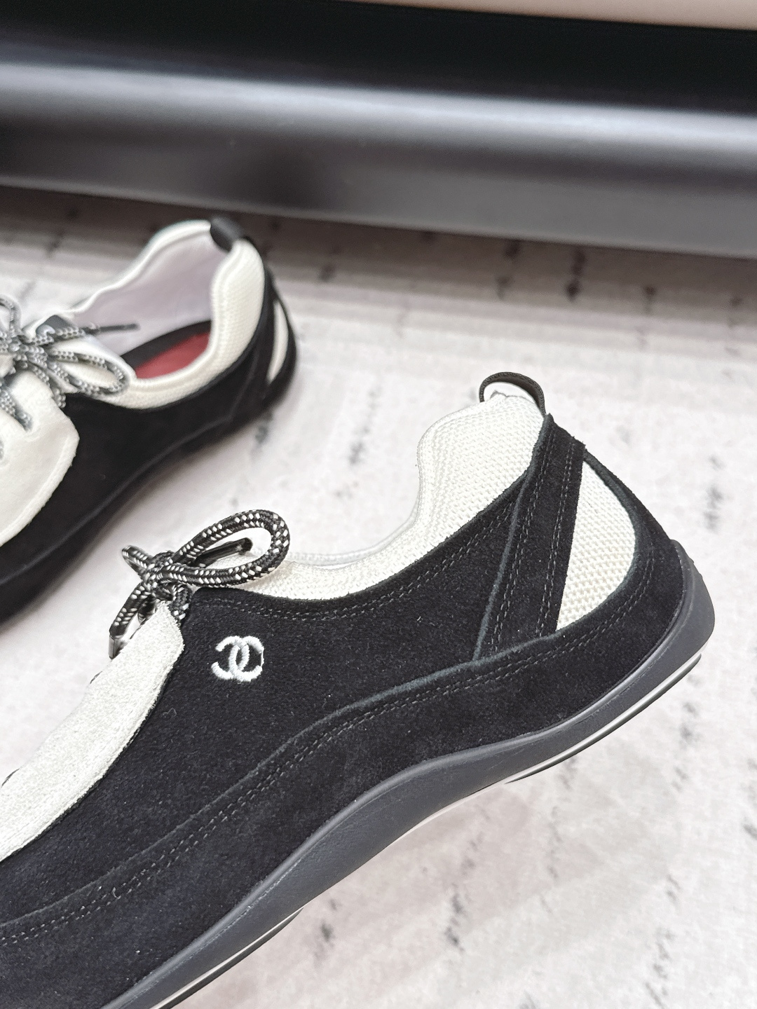 Chanel Classic Luxury Leather Shoe Loafer Ref 7