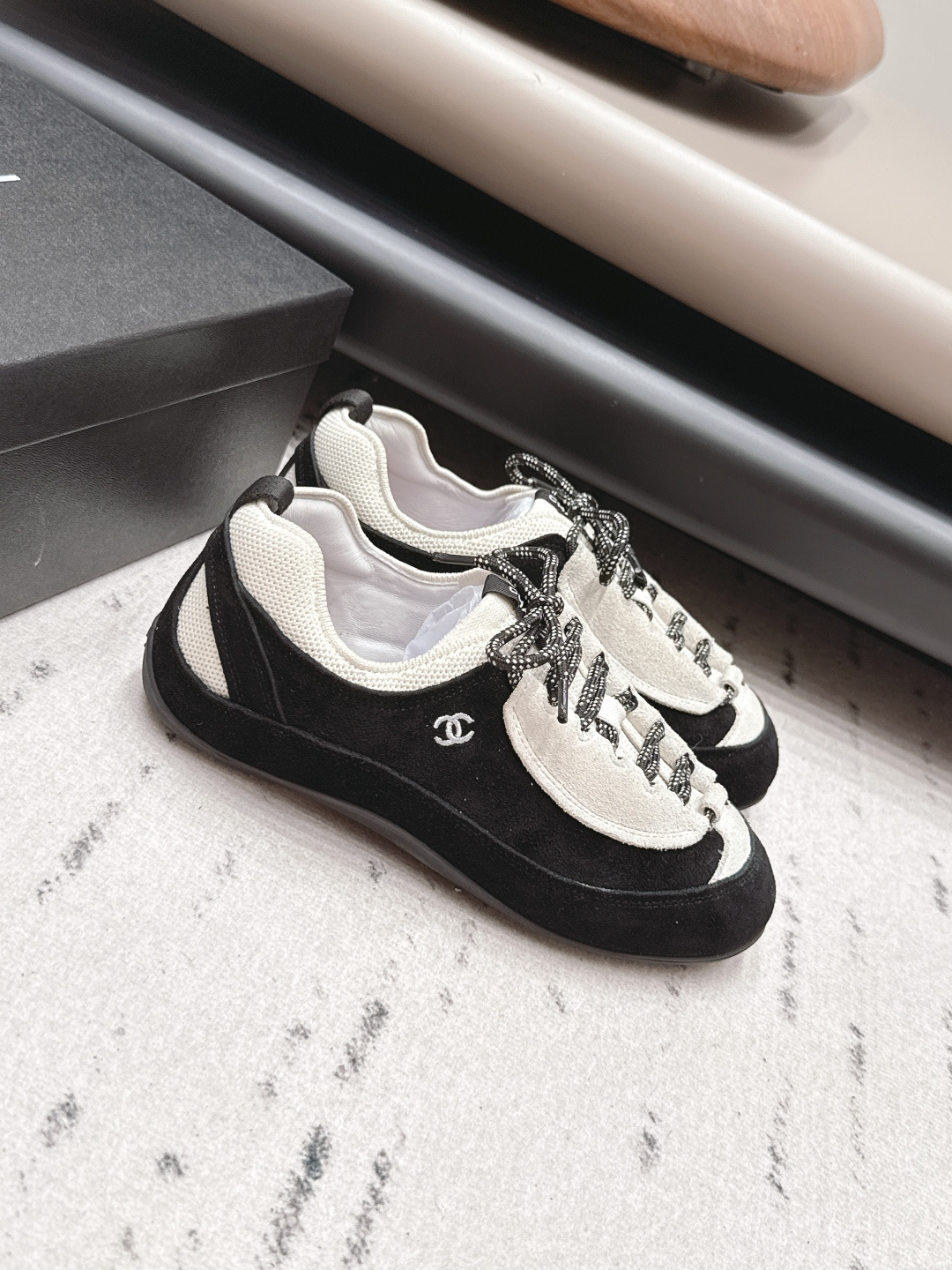 Chanel Classic Luxury Leather Shoe Loafer Ref 3