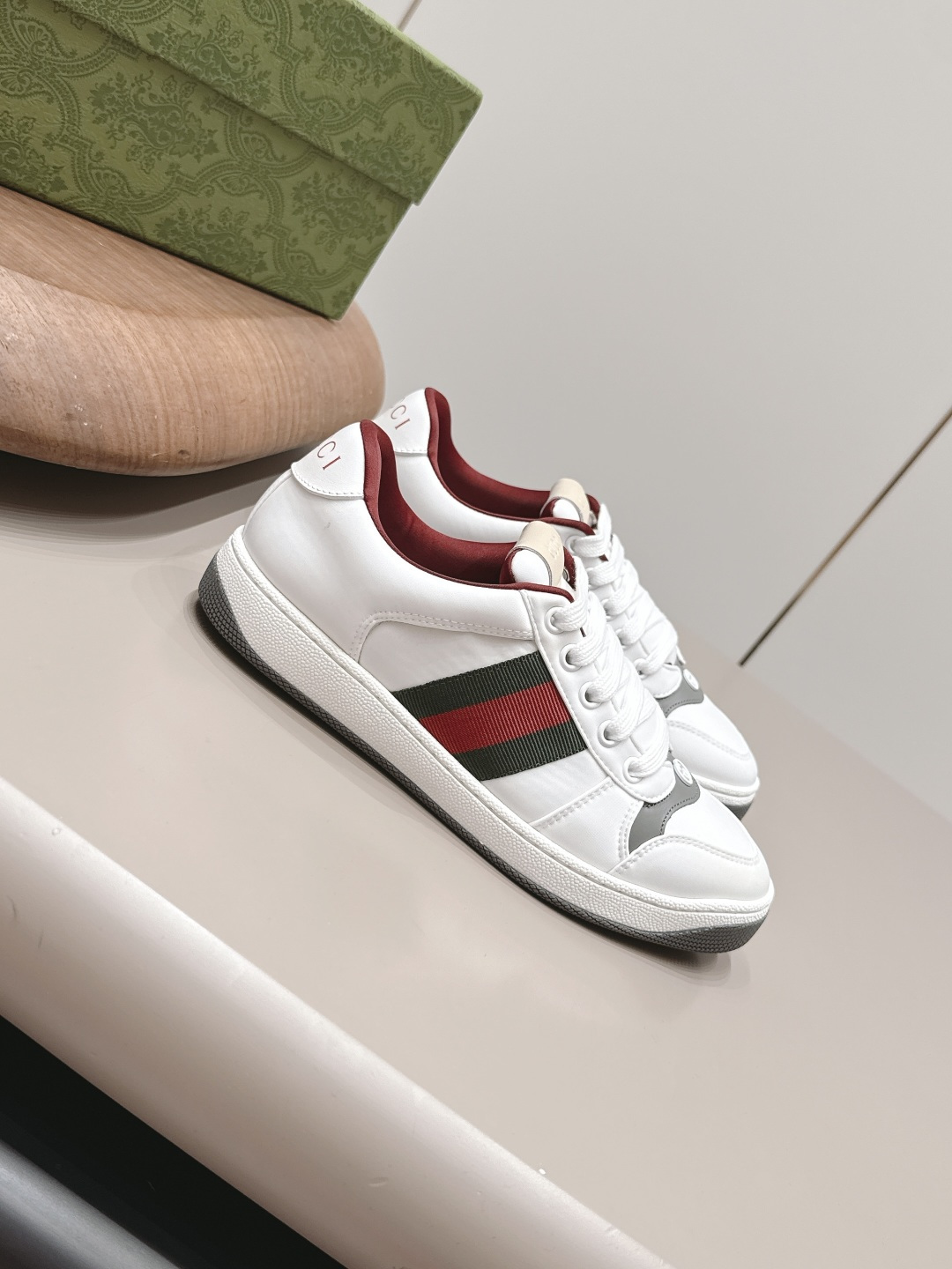 Gucci Classic Luxury Leather Shoe Loafer Ref.624FE83E 3