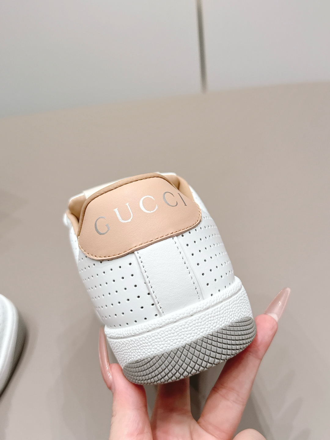 Gucci Classic Luxury Leather Shoe Loafer Ref 9