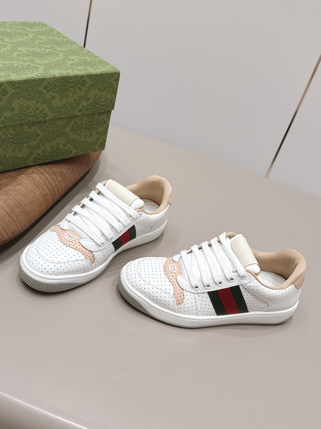 Gucci Classic Luxury Leather Shoe Loafer Ref 2