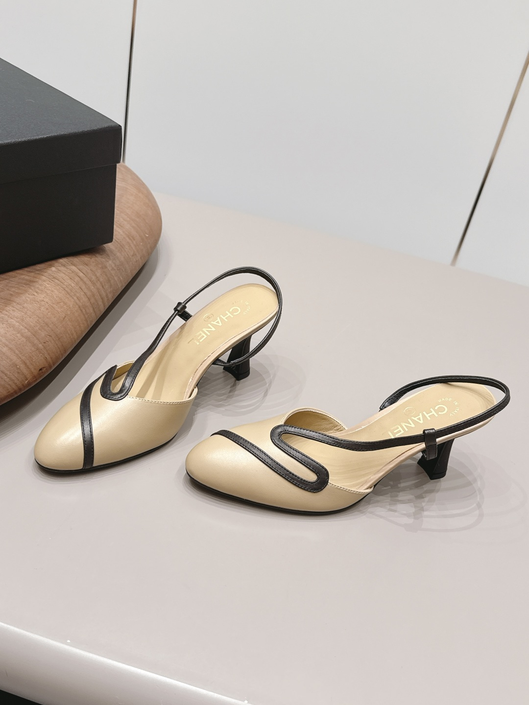Chanel Classic Luxury Leather Shoe Loafer Ref.0B5C43B2 2