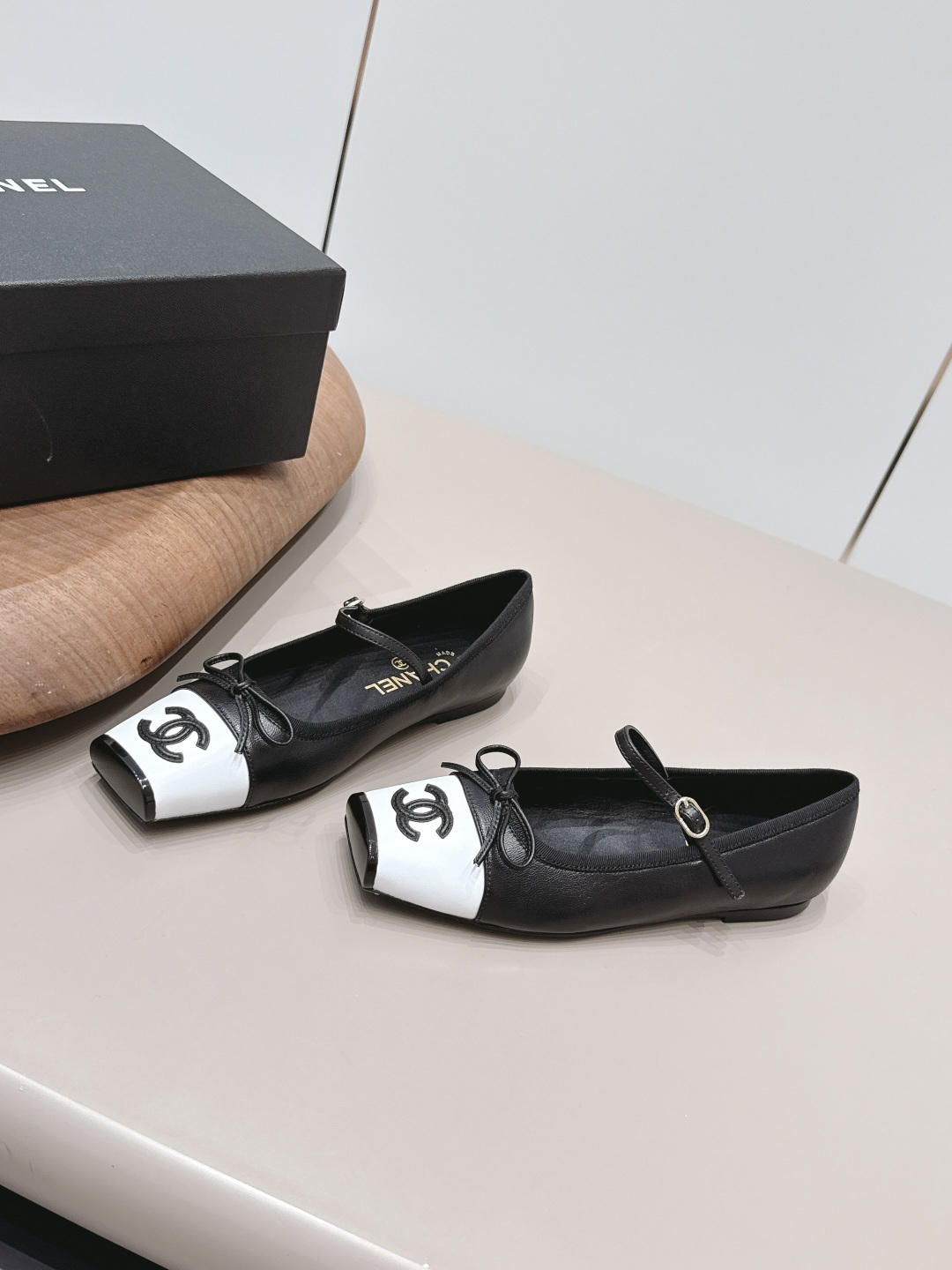 Chanel Classic Luxury Leather Shoe Loafer Ref.9E405BDA 2