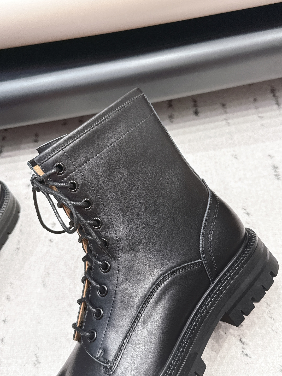 Maison Margiela Haute Couture Classic Luxury Leather Shoe Ref 7