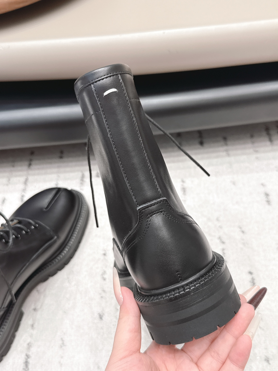 Maison Margiela Haute Couture Classic Luxury Leather Shoe Ref 8