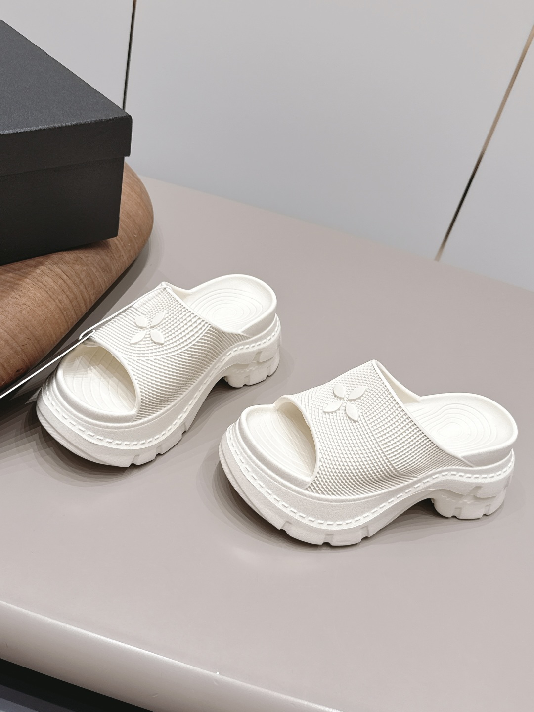路易威登 Louis Vuitton 经典高奢皮鞋鞋履高跟鞋 #A5732B5B 2