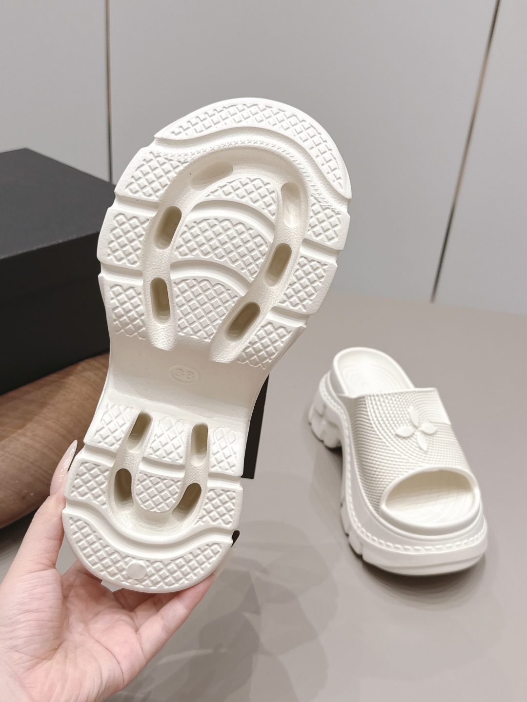 路易威登 Louis Vuitton 经典高奢皮鞋鞋履高跟鞋 #A5732B5B 9