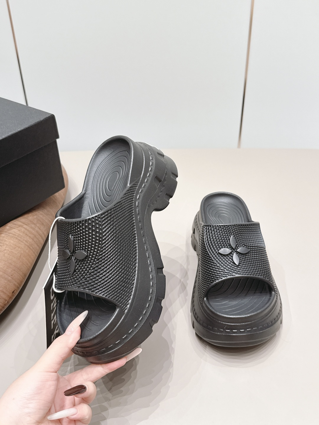 Gucci Classic Luxury Leather Shoe Loafer Ref.8747ED0F 4